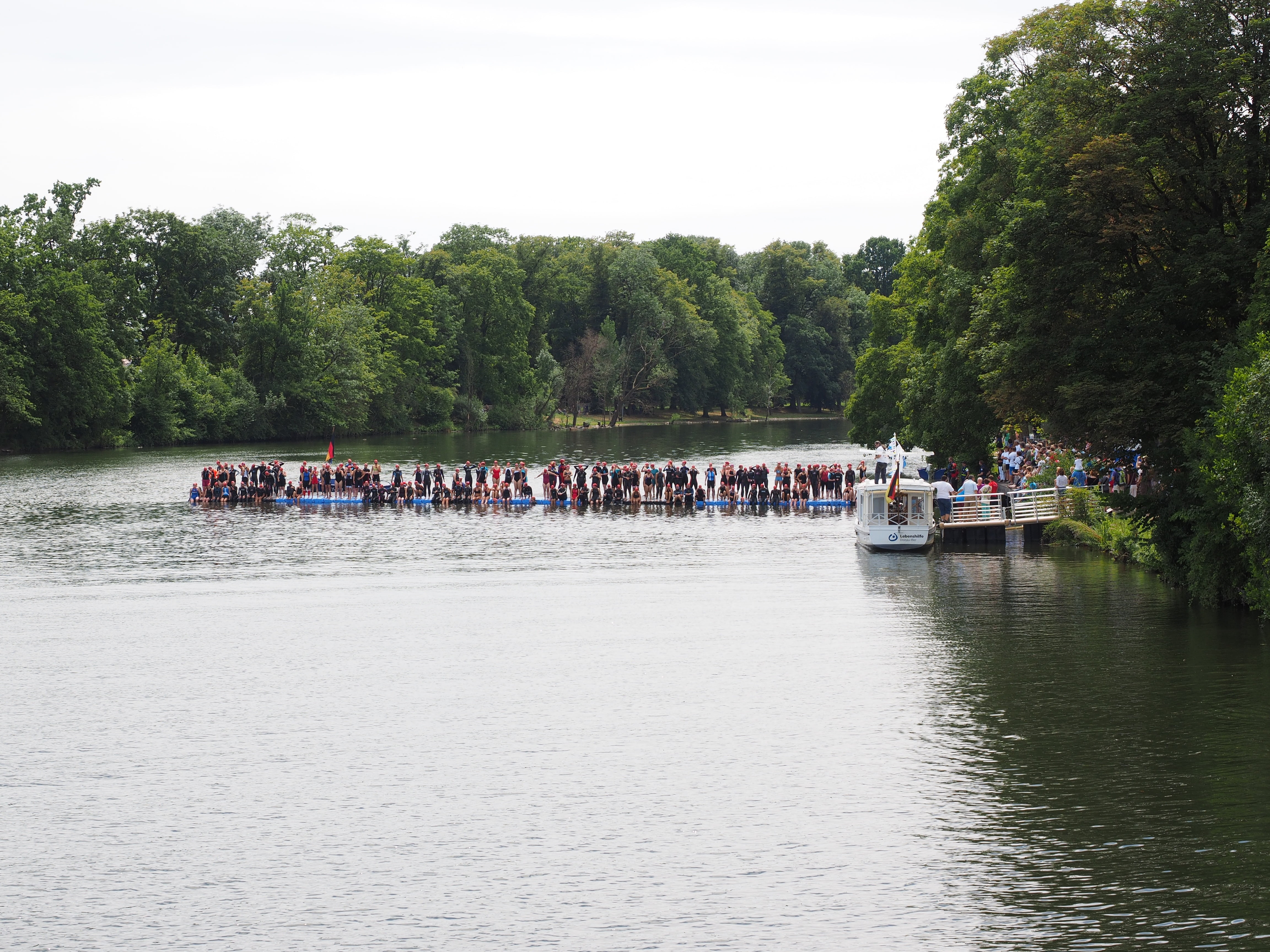 group of people, large group of people, water, day, tree, lifestyles, nature, danube, track and field athletes, athletes, men, swim, human, triathlon, water sports, HD Wallpaper