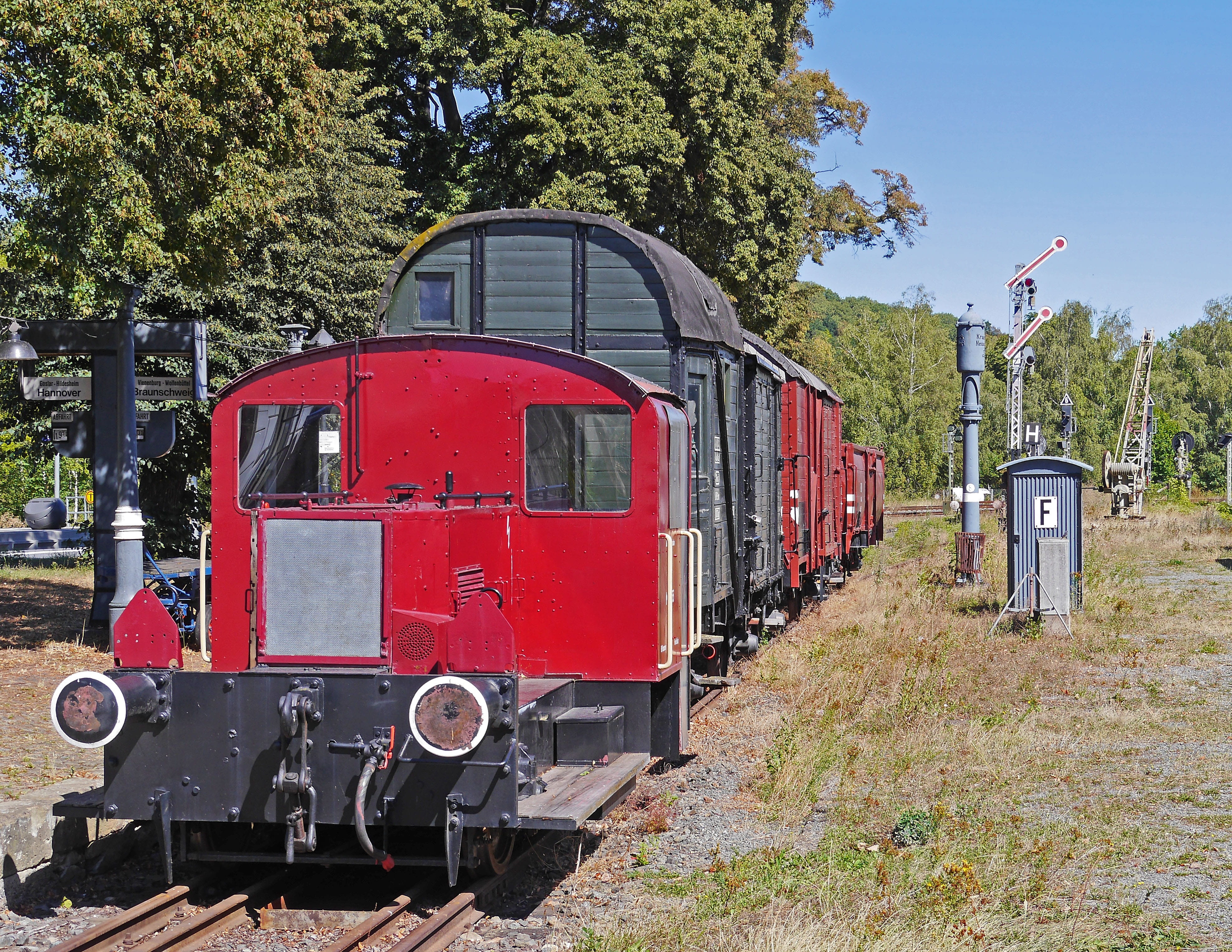 presentation, resin, streckenfernsprecher, caboose, railway museum, steam Train, public transportation, kleindiesellok, o-car, nature, mode of transportation, HD Wallpaper