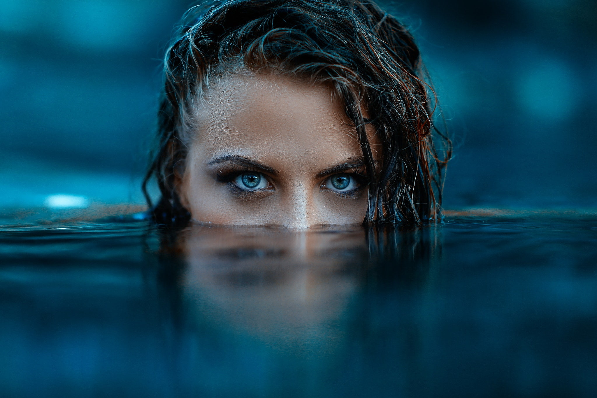 women, blue eyes, Alessandro Di Cicco, 1080P, reflection, face, depth of field, water, HD Wallpaper