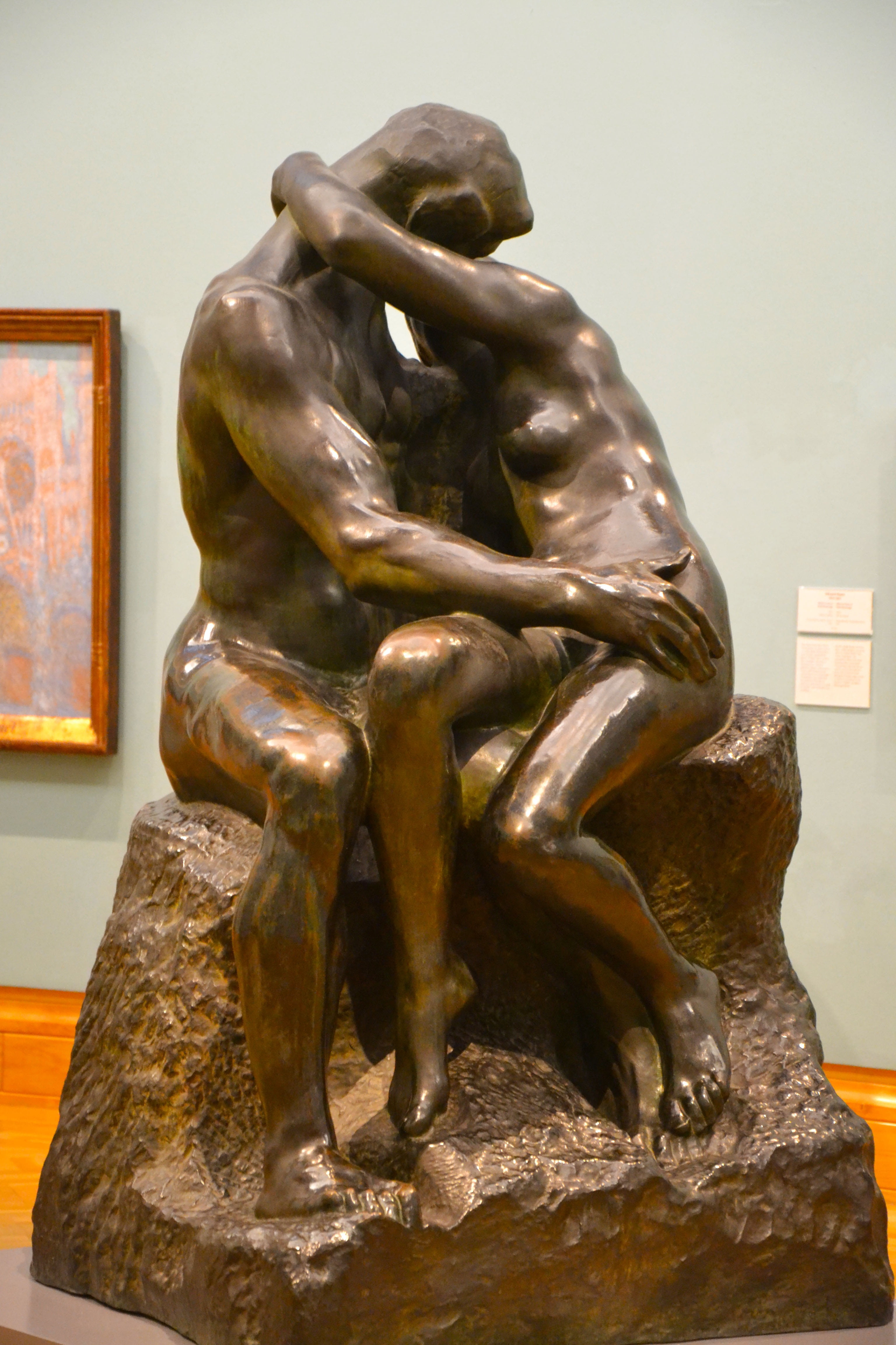 4K, sculpture, people, couple embracing, romantic, bronze - alloy, built structure, expressing, doomed, history, togetherness, religion, woman, expression, Phone HD Wallpaper