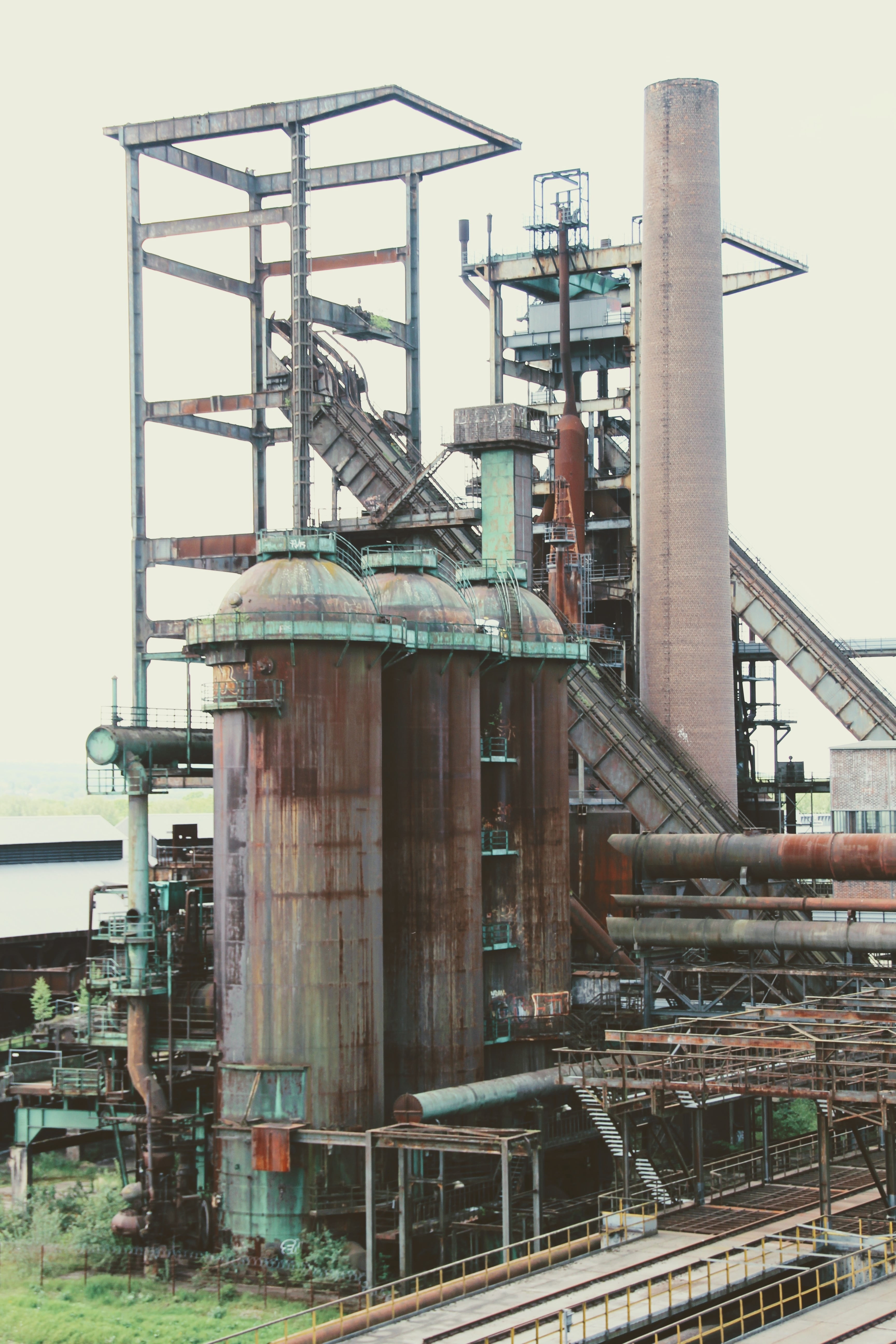 day, industrial building, industrial equipment, industrial district, industry, factory, metal, architecture, dortmund, old, sky, development, oil industry, Phone HD Wallpaper