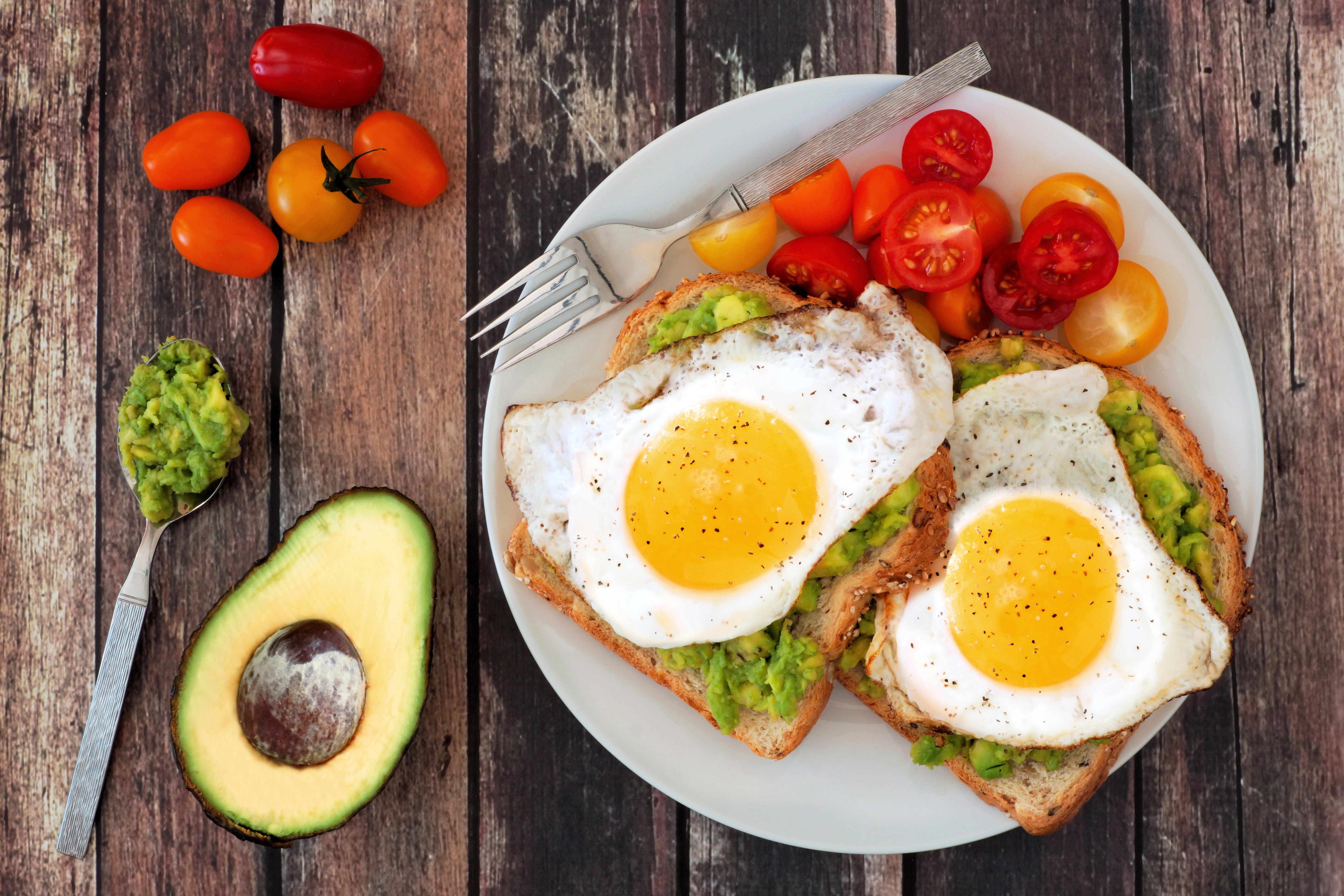 vegetables, tomatoes, 5K, directly above, spoon, wood - material, fried, spices, meal, Board, bread, ready-to-eat, breakfast, indoors, plug, healthy eating, HD Wallpaper