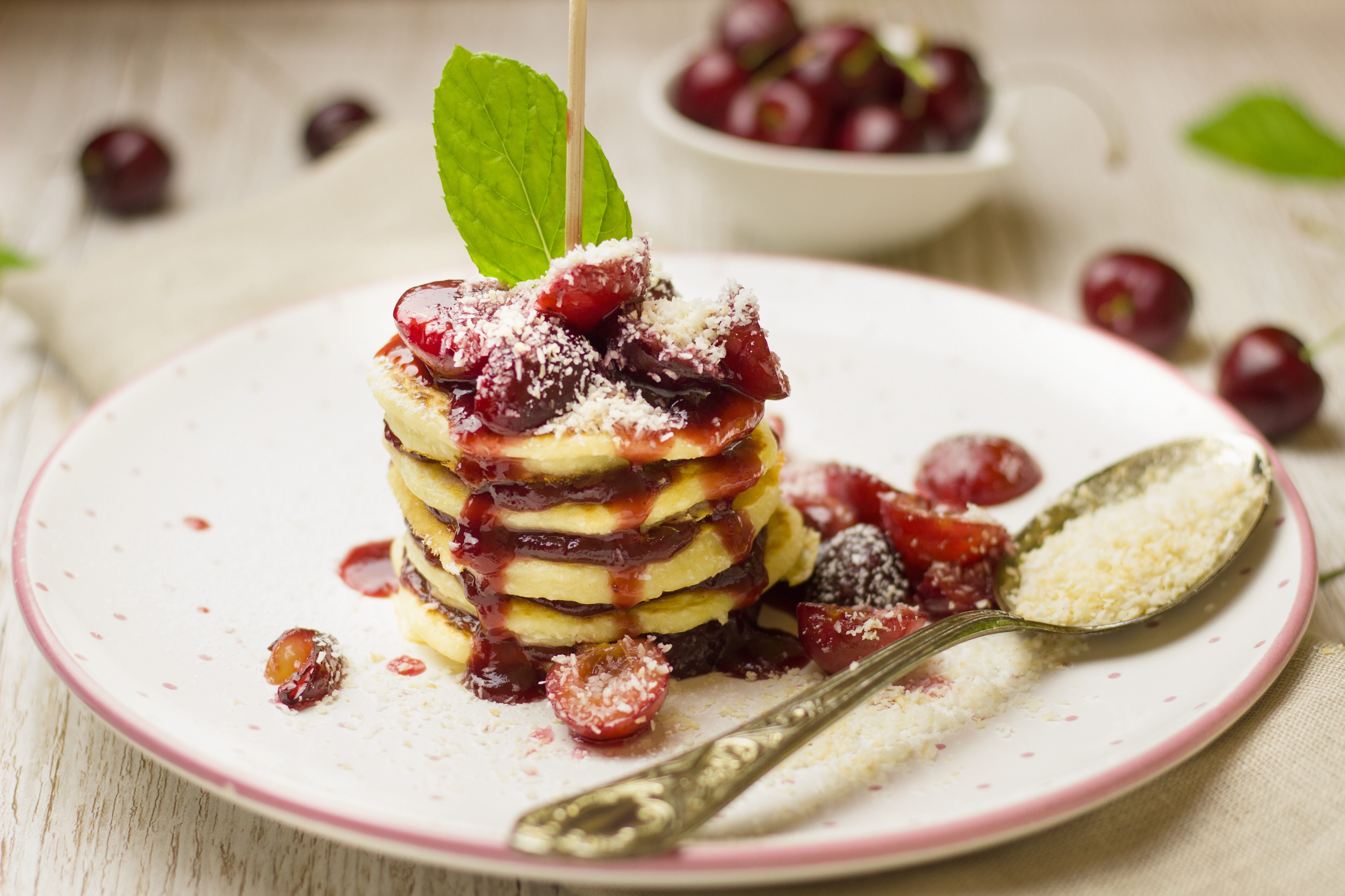 cream, benefit from, raspberry, plate, fruit, table, healthy eating, food and drink, close-up, wreak, fruity, pancake, still life, focus on foreground, HD Wallpaper