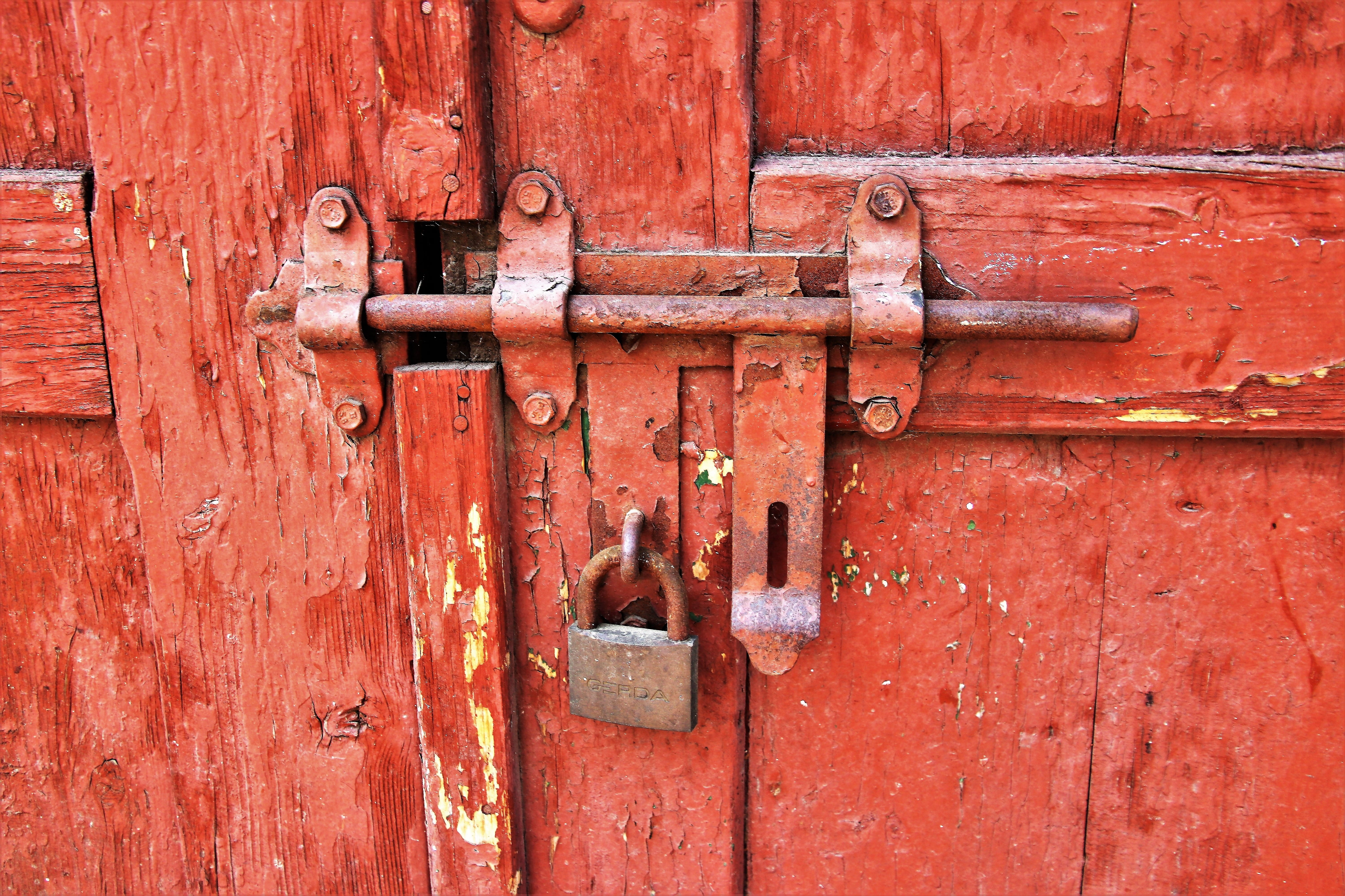 wood - material, invoice, protection, weathered, door, entrance, lost places, full frame, backgrounds, outdoors, corrosion, close-up, cracked, harsh, gateway, HD Wallpaper
