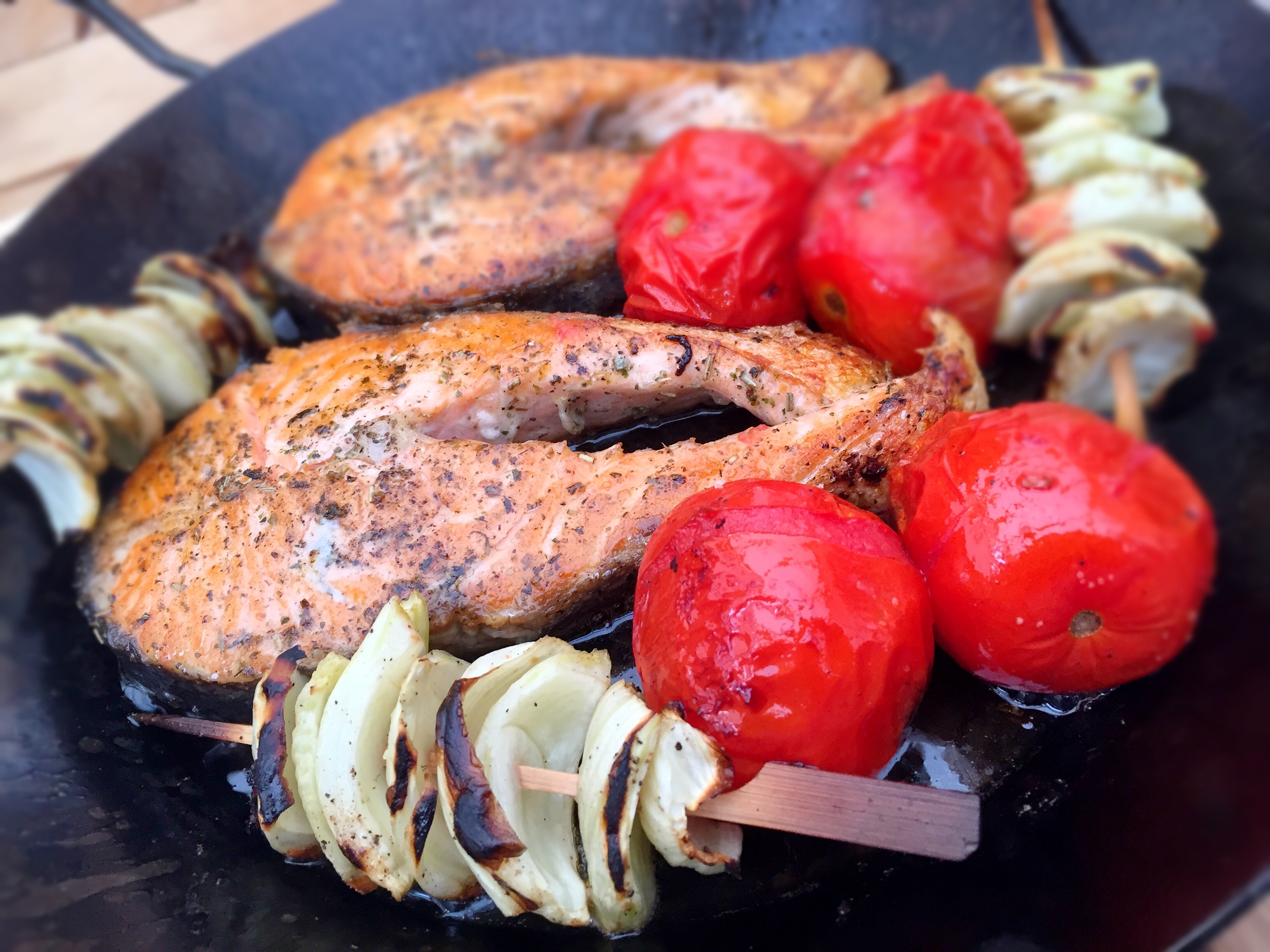 tray, red, no people, high angle view, cast iron, freshness, close-up, delicious, barbecue, ready-to-eat, onions, wellbeing, vegetable, vegetables, fish, HD Wallpaper