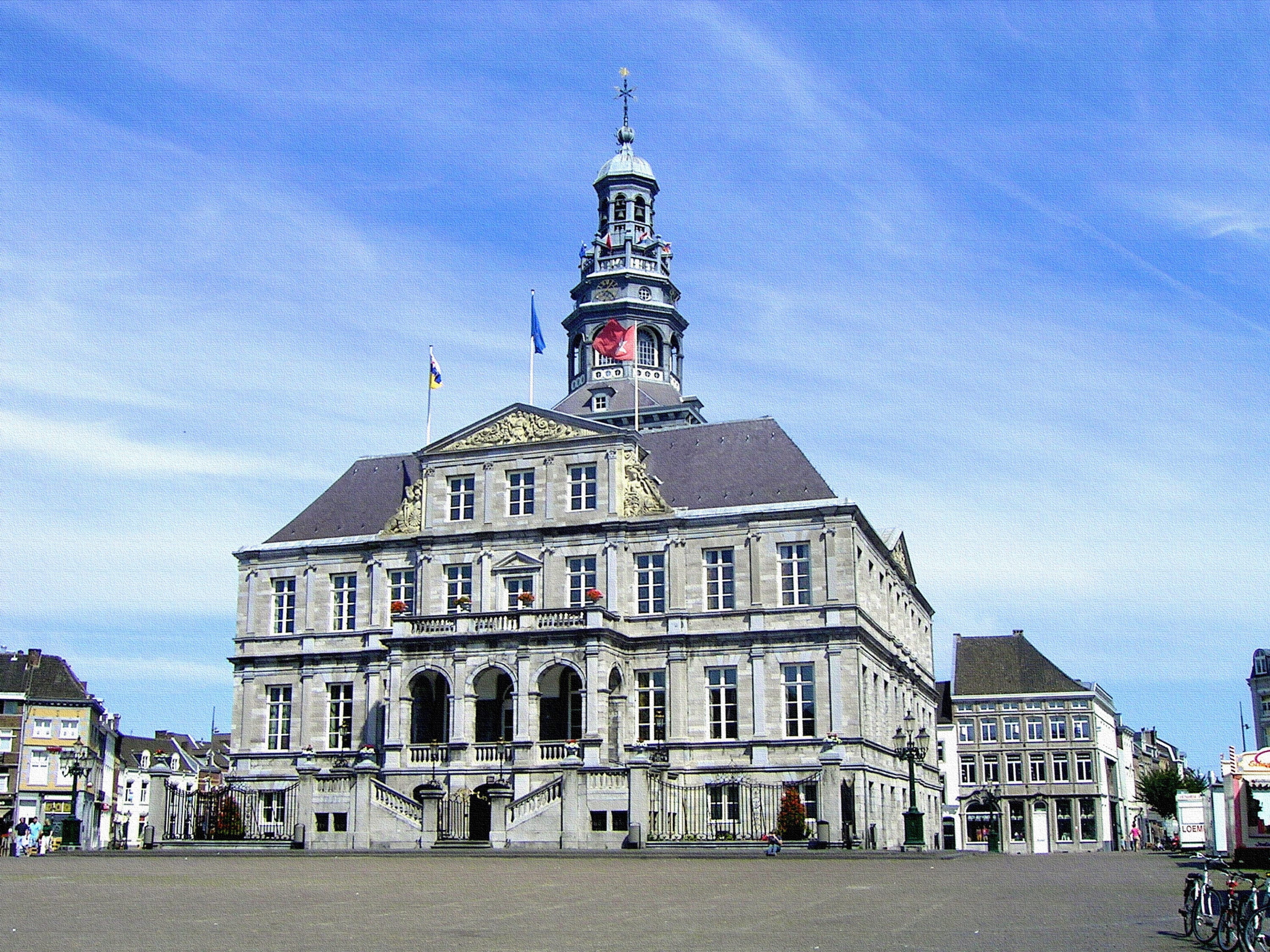 sky, tourism, 2K, facade, travel, cloud - sky, incidental people, building, spire, nature, Historical Center, city, market, Town Hall, the past, Maastricht, HD Wallpaper