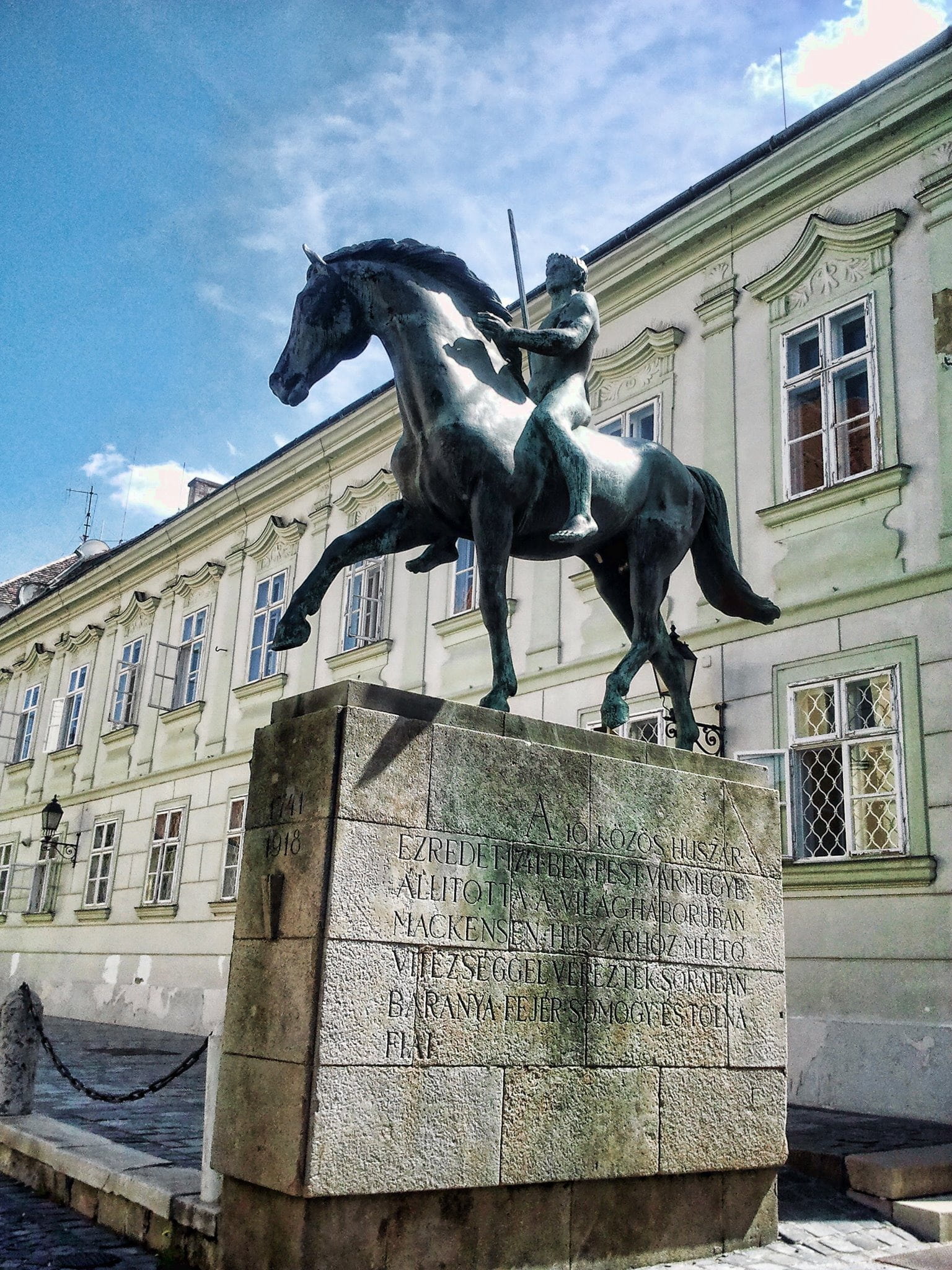 city, human representation, 1080P, horse, building, representation, low angle view, creativity, hussar, outdoors, male likeness, statue, architecture, Phone HD Wallpaper