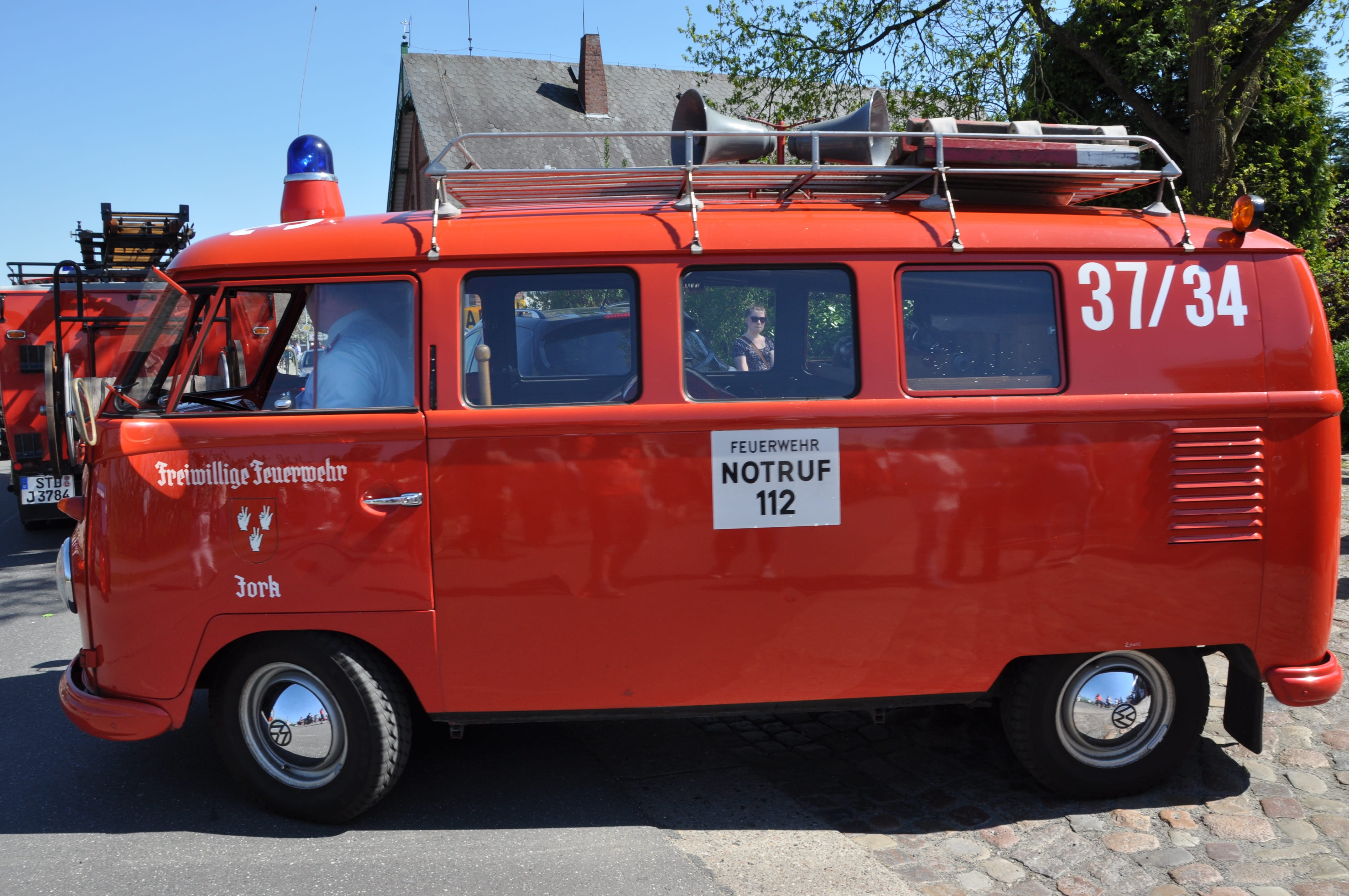 number, Vw, Fire, rescue, oldtimer, architecture, transportation, Fire Truck, land vehicle, truck, T1, day, emergency services occupation, healthcare and medicine, HD Wallpaper