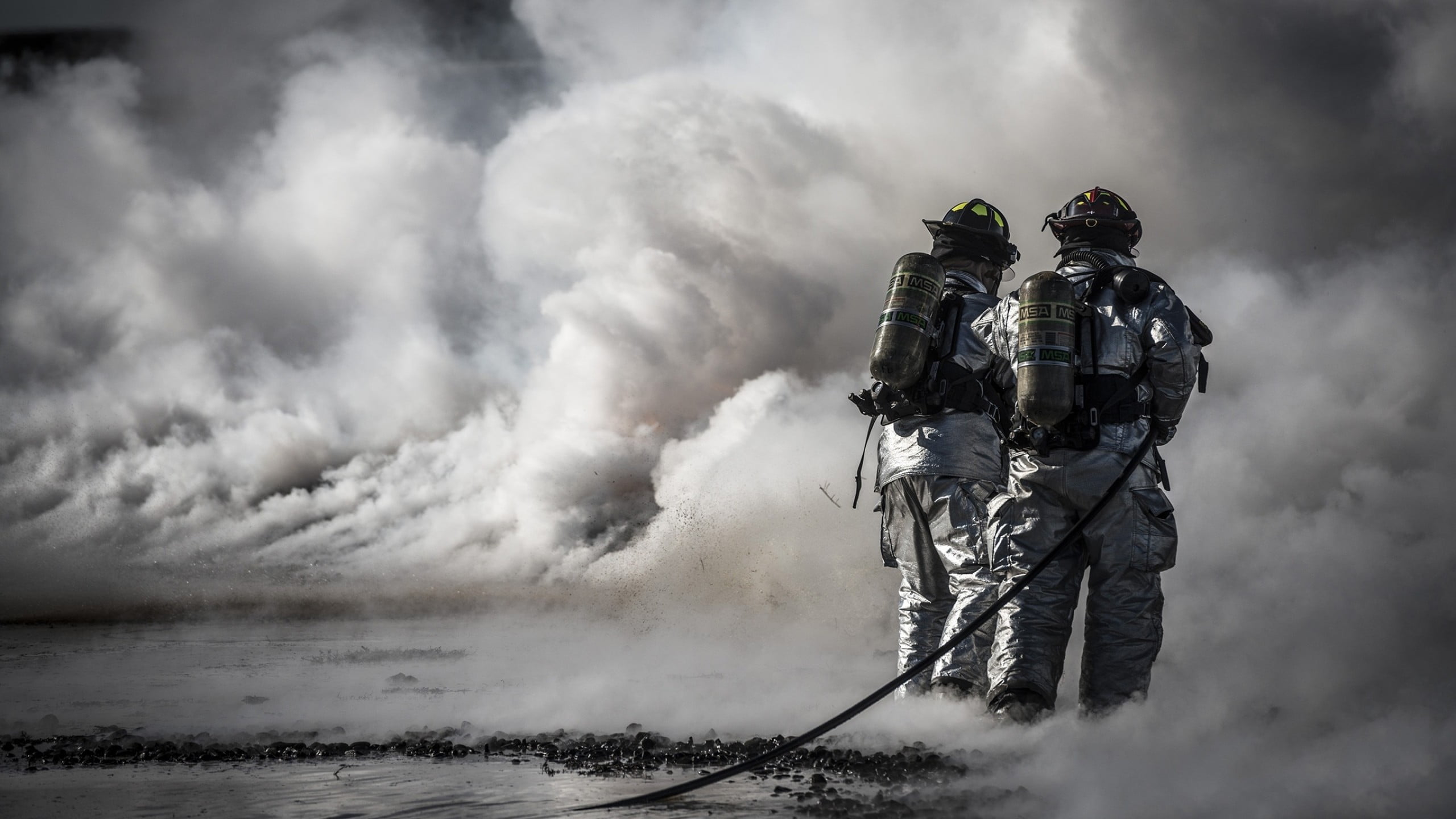 nature, uniform, two people, protective workwear, fire hose, risk, photo, helmet, smoke - physical structure, courage, clothing, water, warning sign, men, HD Wallpaper