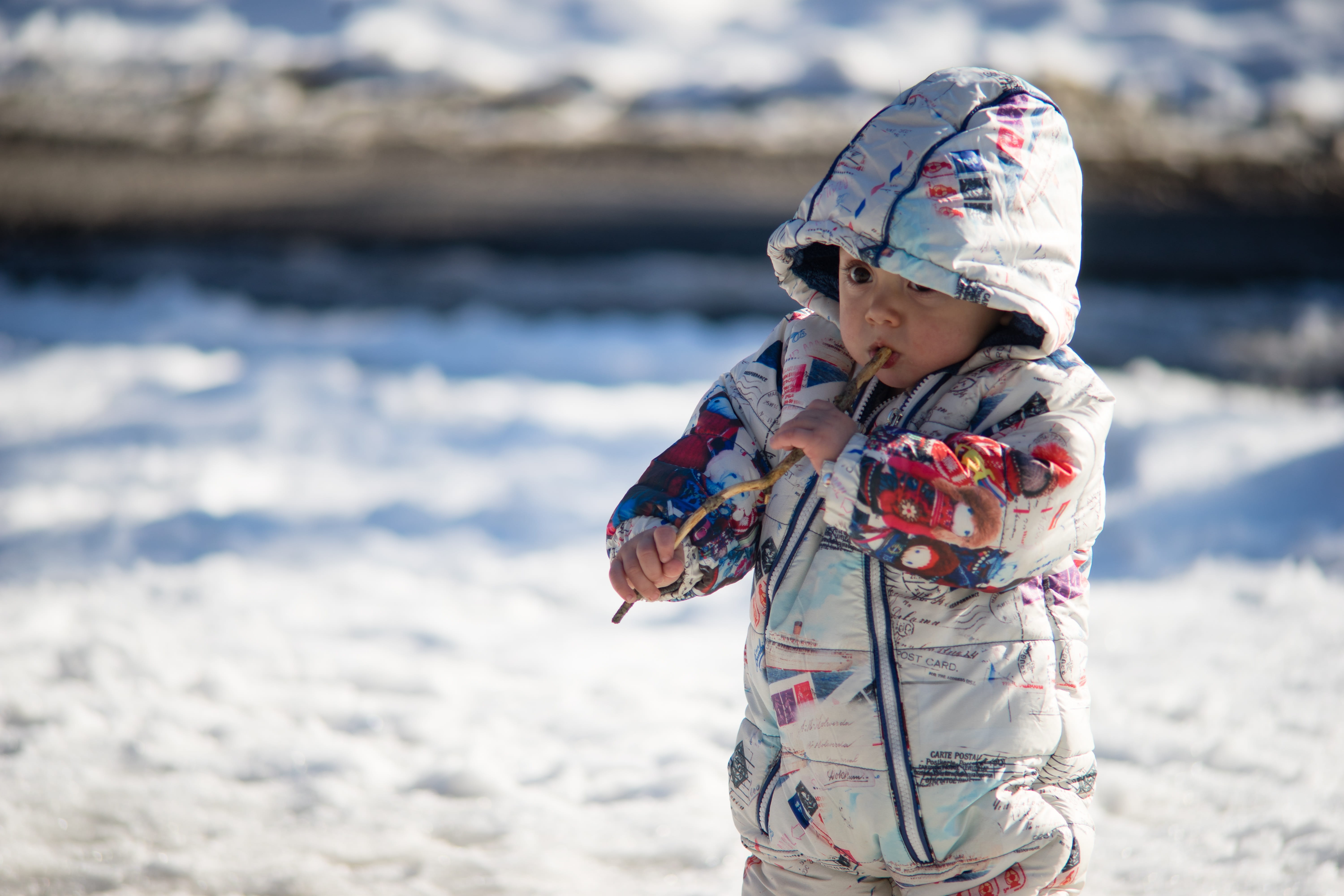 real people, sea, boys, focus on foreground, Snow, childhood, one Person, Winter, 5K, Portrait, females, lifestyles, nature, child, males, day, caucasian Ethnicity, HD Wallpaper
