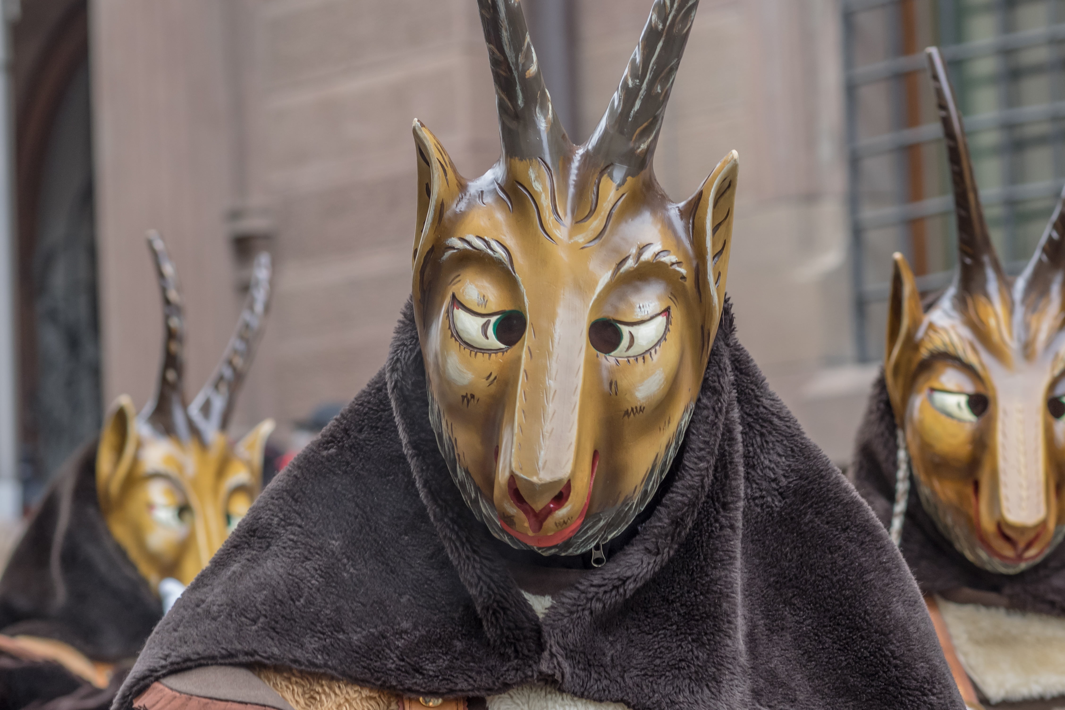 celebrate, haes, horse, disguise, close-up, custom, day, oblong, focus on foreground, colorful, smartass, obscured face, looking at camera, customs, fools jump, HD Wallpaper