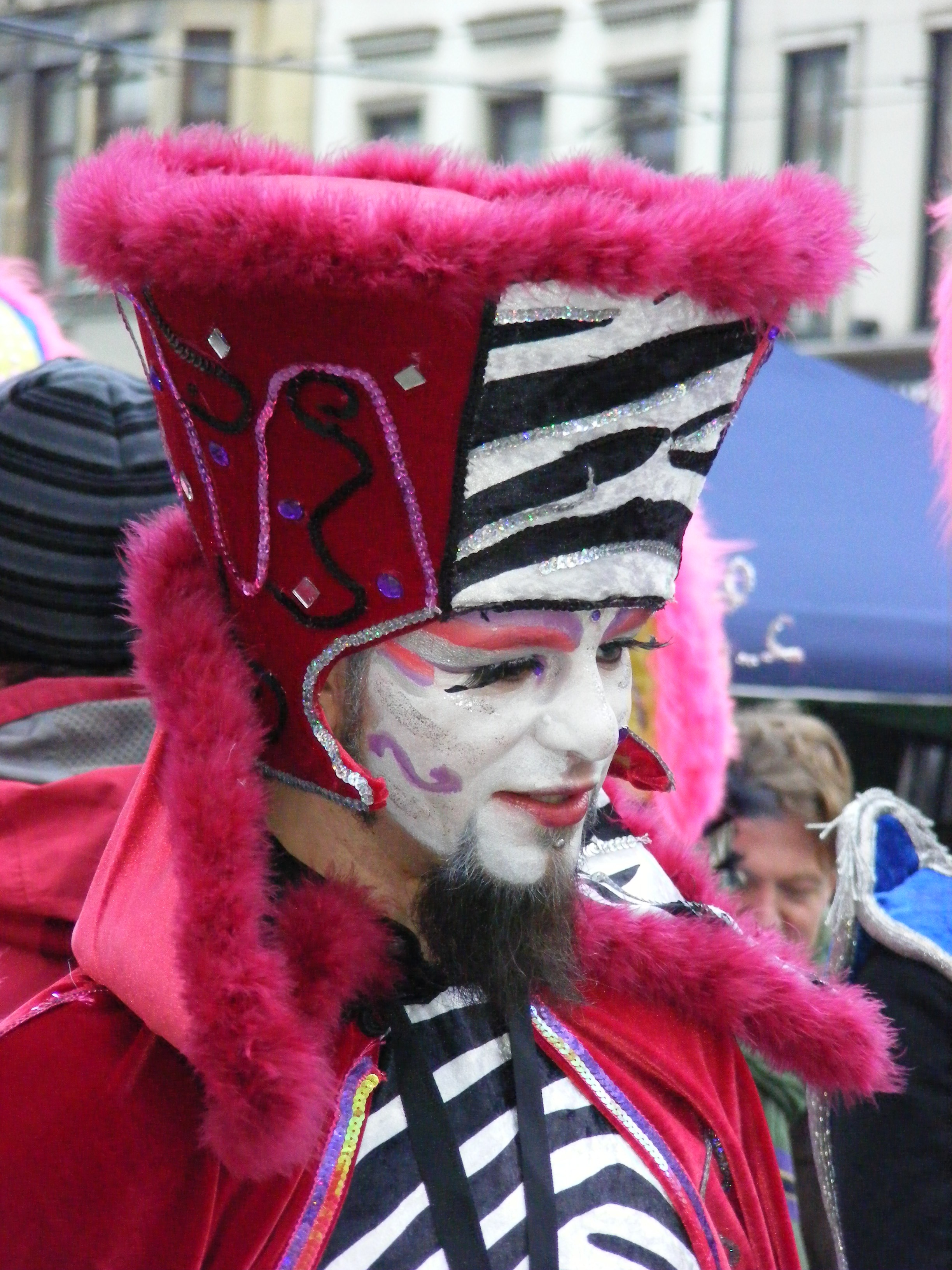 incidental people, day, real people, outdoors, costume, celebration, festival, pink color, mask - disguise, artists, disguise, focus on foreground, mask, Phone HD Wallpaper