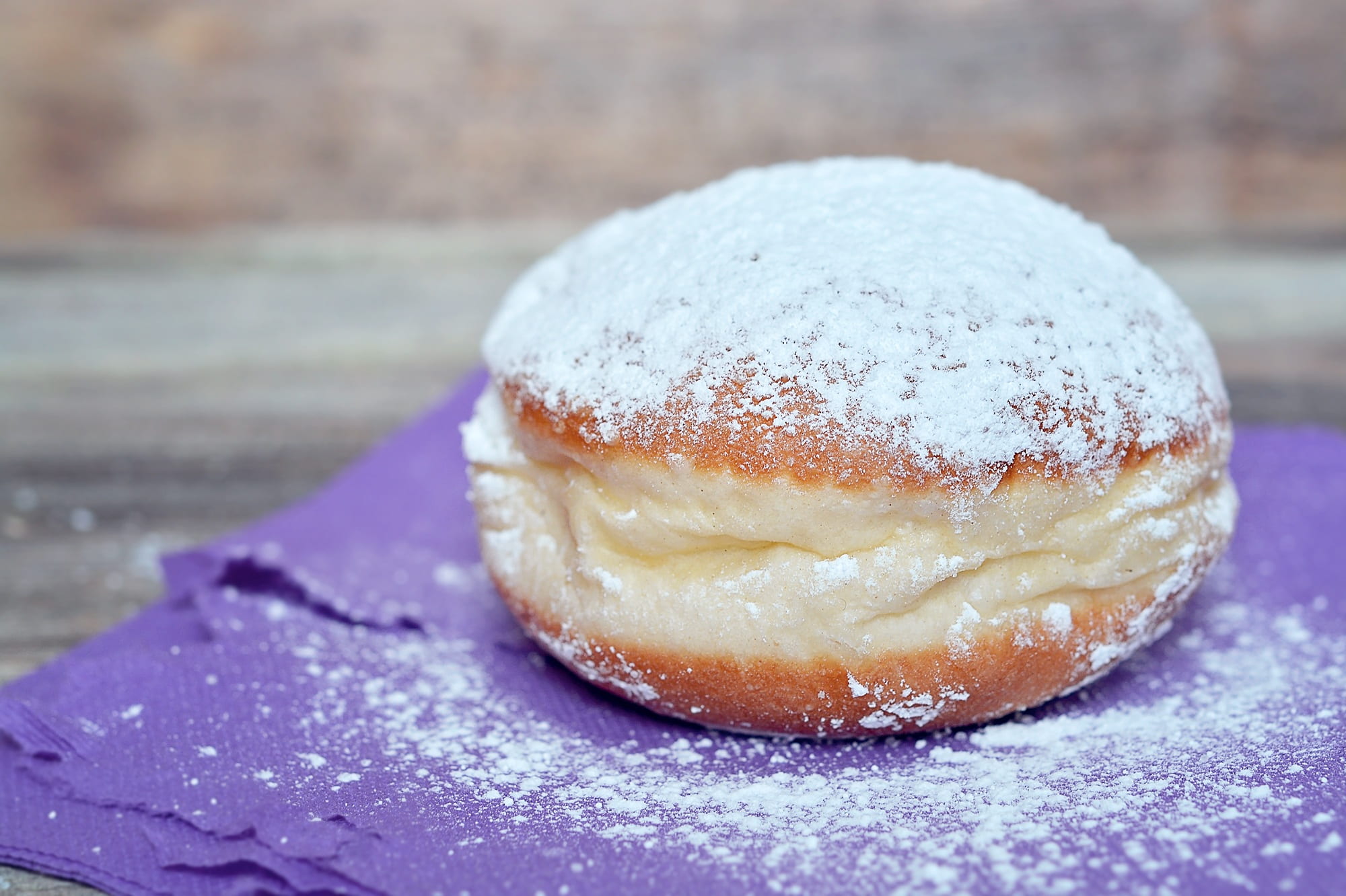 sweet, sweet as sugar, powdered sugar, dessert, calories, barbarian, still life, indulgence, indoors, kcal, donut, food and drink, day, selective, sweet dish, HD Wallpaper