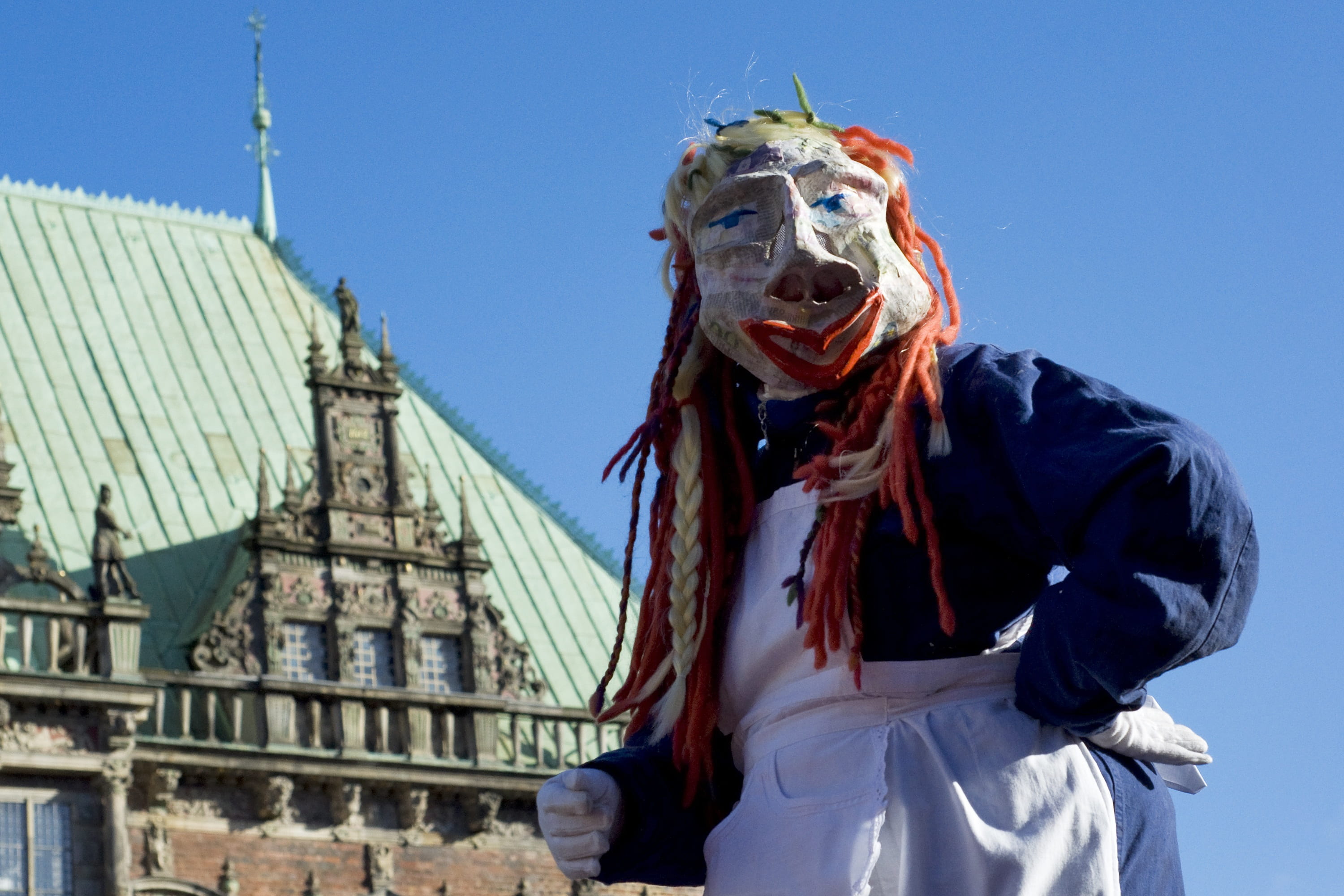 from, building exterior, costume, one person, outdoors, human, clothing, sky, event, hanseatic city, celebrate, halloween, celebration, standing, clear sky, HD Wallpaper