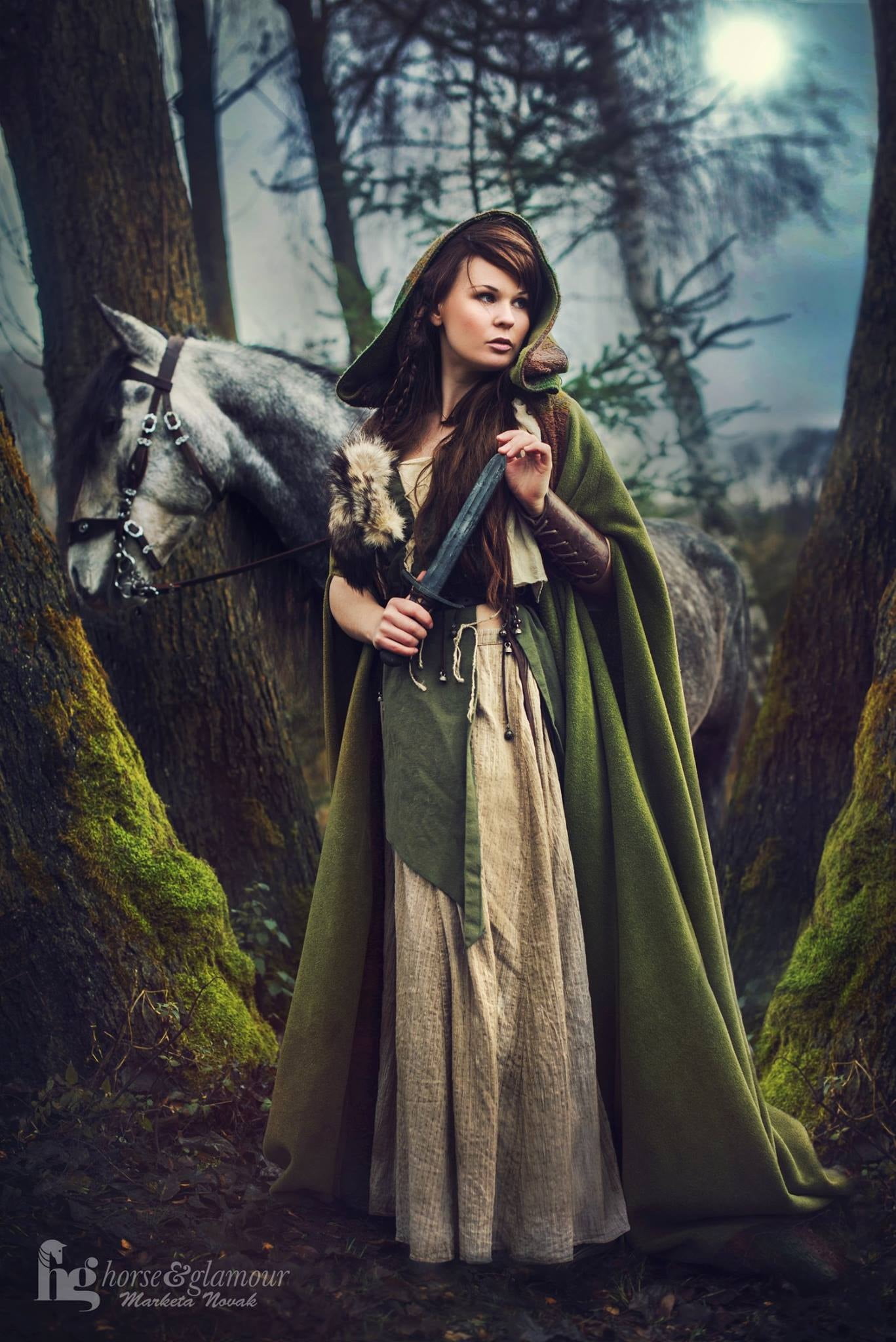 Marketa Novak, contemplation, hairstyle, hair, women, horse, fantasy girl, plant, standing, long hair, nature, clothing, adult, beautiful people, beauty, Phone HD Wallpaper