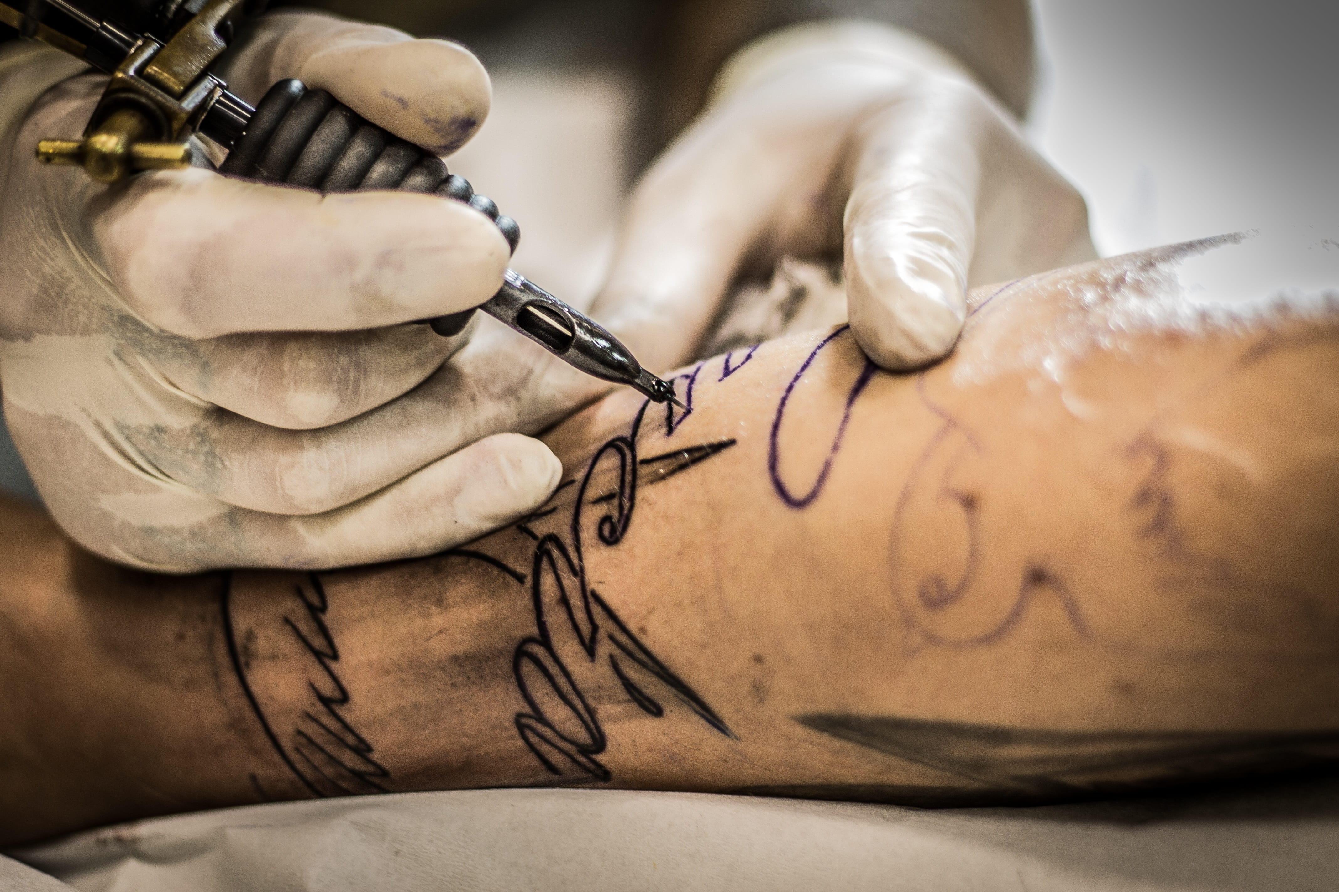 men, protective glove, art and craft, indoors, occupation, human, color, gold, tattooing, artist, people, machine, male, human limb, art, person, man, human body part, HD Wallpaper