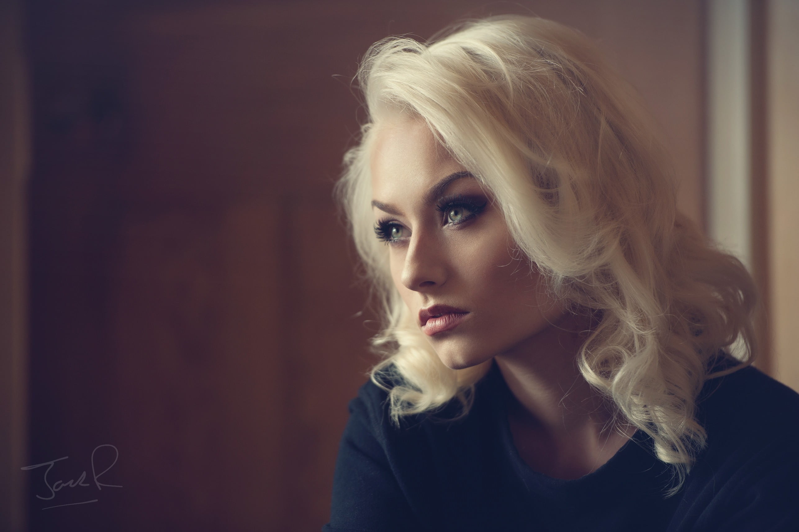 looking away, headshot, hair, young women, contemplation, Romanie Smith, women, face, adult, real people, indoors, beautiful woman, depression - sadness, HD Wallpaper