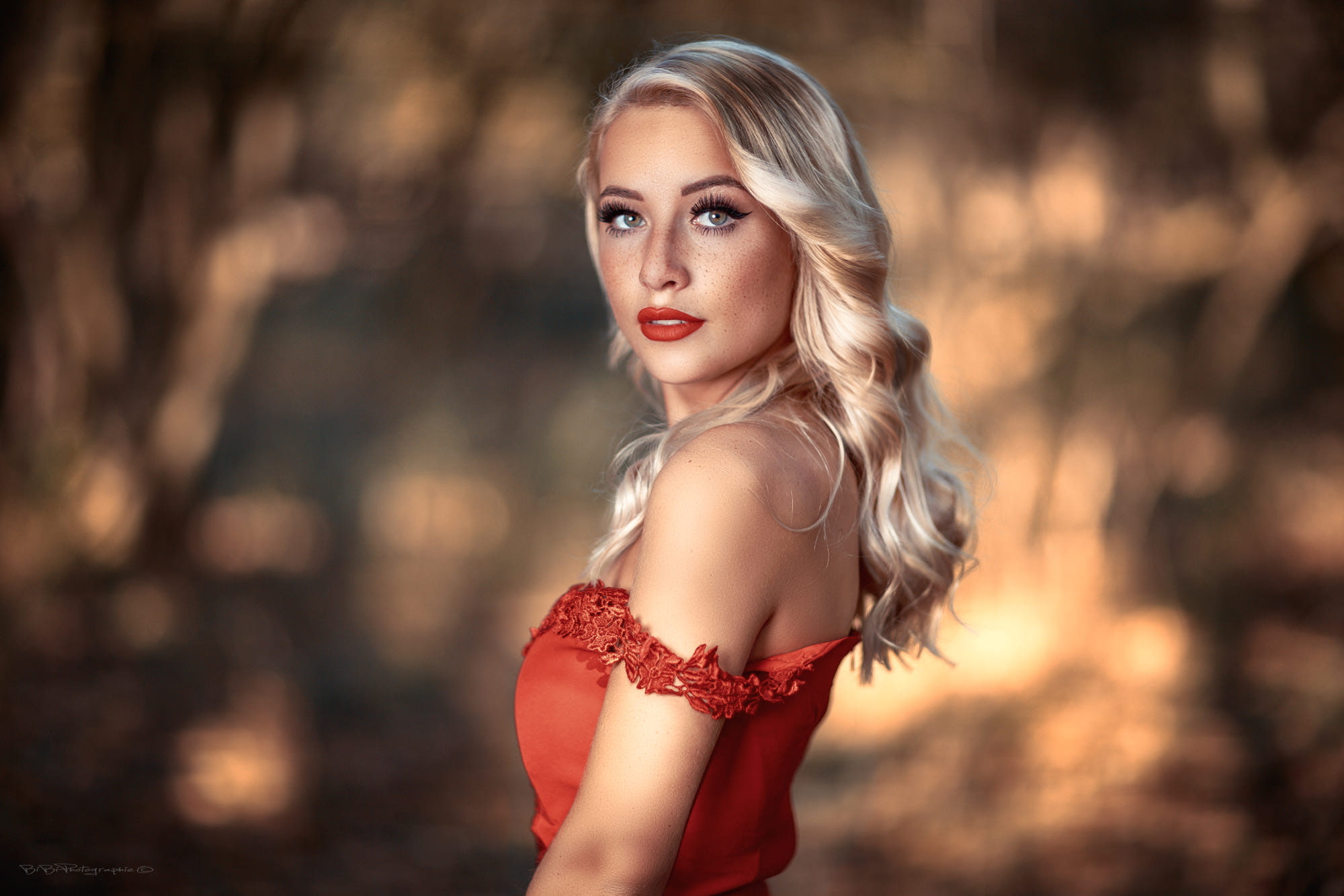 adult, elegance, beauty, one person, long hair, portrait, contemplation, wavy hair, hair, women outdoors, bare shoulders, blonde, young adult, face, bokeh, HD Wallpaper
