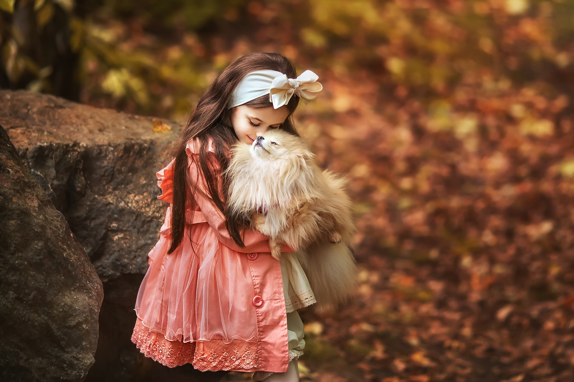 dog, autumn, mood, bow, friendship, girl, 1080P, bokeh, friends, Anastasia Barmina, Spitz, HD Wallpaper