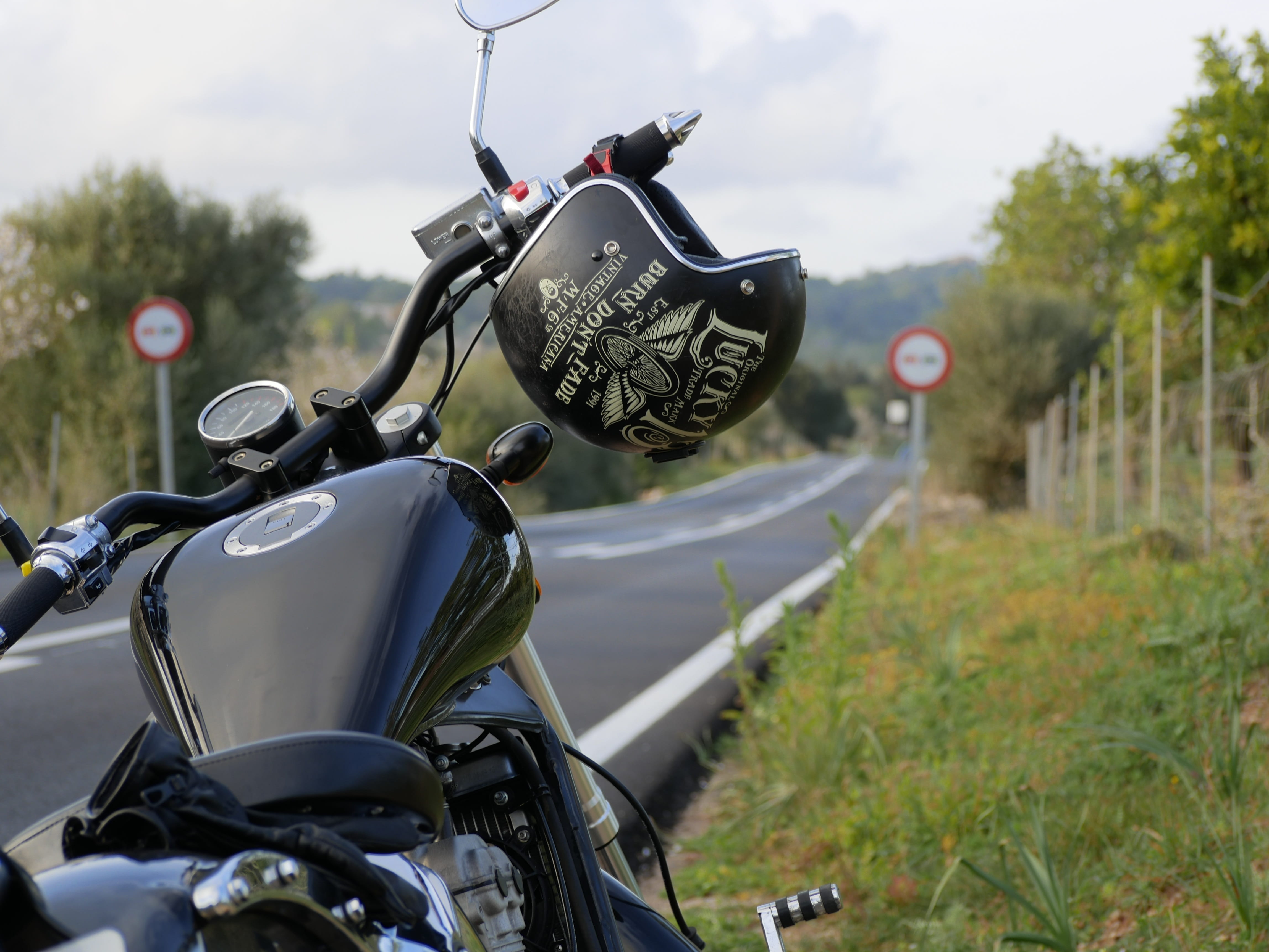 helmet, day, bicycle, metal, no people, tree, tank, leonart motors, travel, handlebar, mode of transportation, motorcycle, focus on foreground, transportation, HD Wallpaper