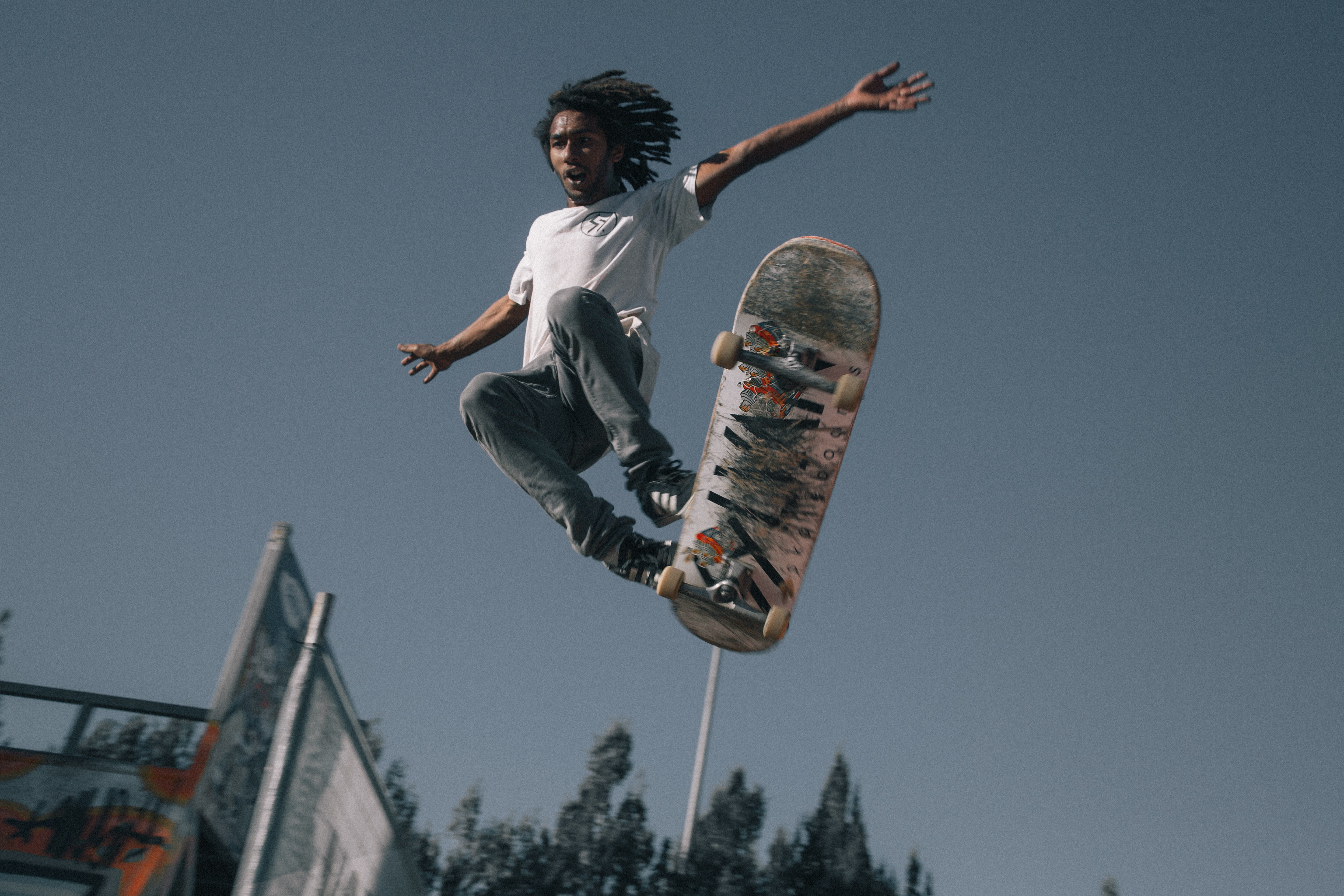 jumping, sport, person, full length, body part, skateboarder, mid-air, skill, man, leisure, exhilaration, leisure activity, teenager, one person, boy, stunt, HD Wallpaper