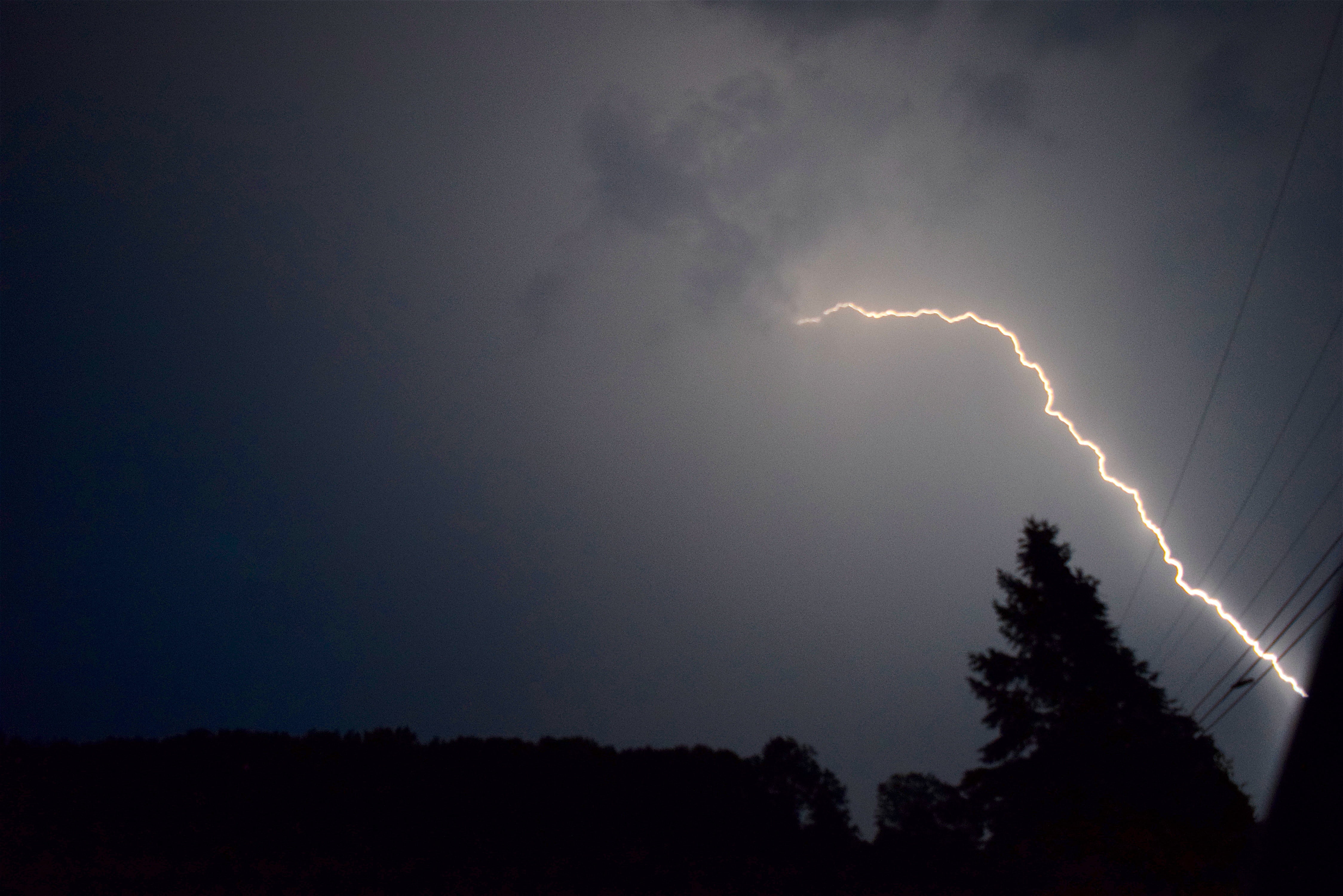 electricity, silhouette, darkness, dramatic, thunderstorm, strike, scenics - nature, beauty in nature, evening, tree, environment, thunderbolt, energy, HD Wallpaper