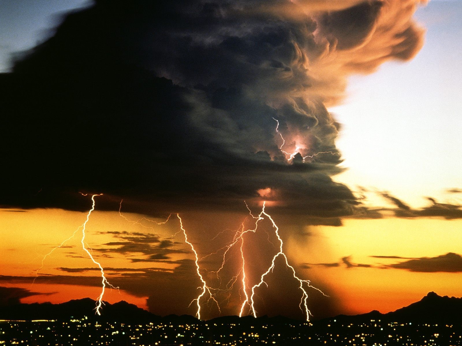 outdoors, thunderstorm, silhouette, power, beauty in nature, 720P, sky, ominous, sunset, clouds, cloud - sky, nature, environment, storm cloud, scenics - nature, HD Wallpaper