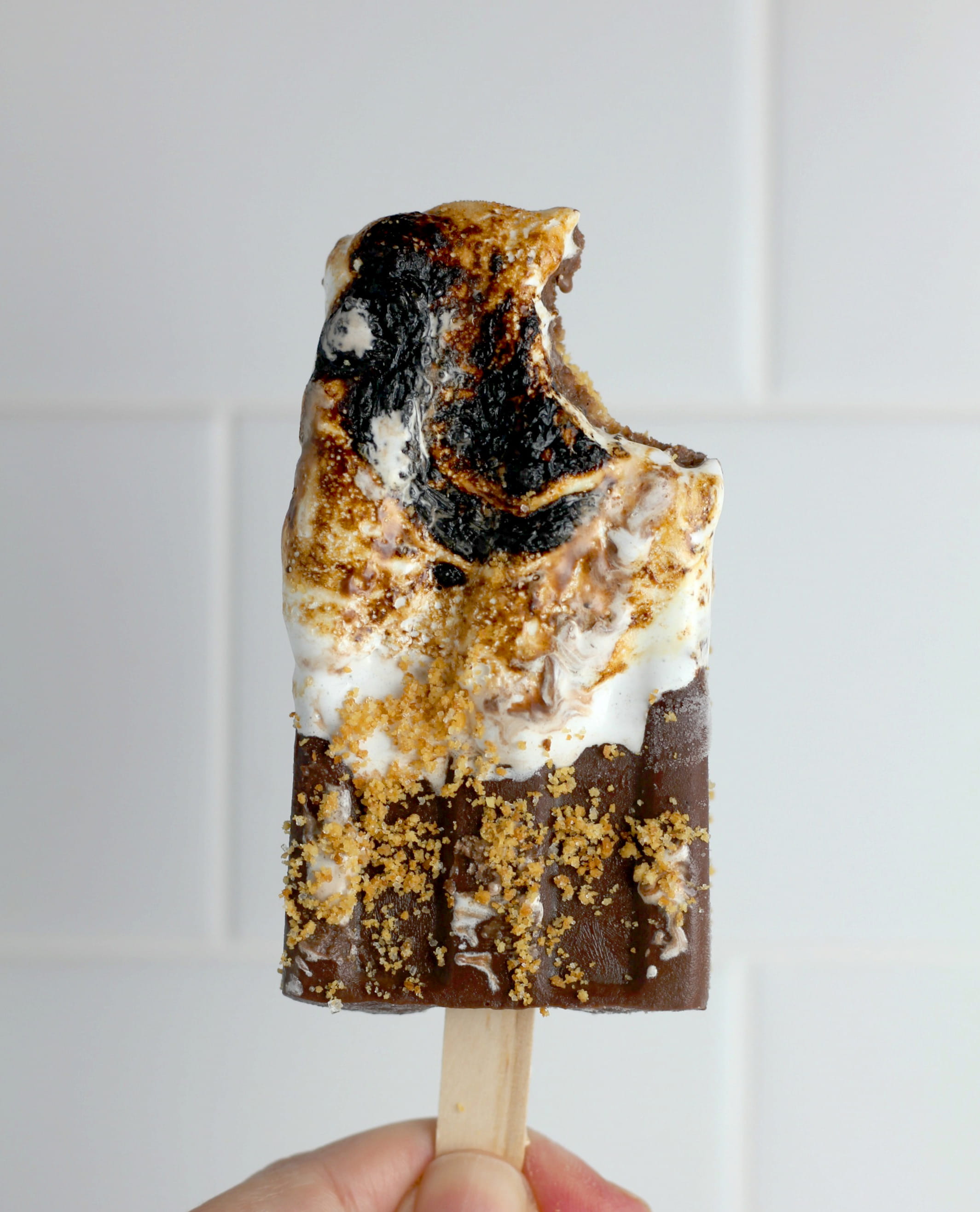 food photography, indoors, 2K, one person, unrecognizable person, food styling, temptation, ready-to-eat, freshness, close-up, food, popsicles, food and drink, Phone HD Wallpaper