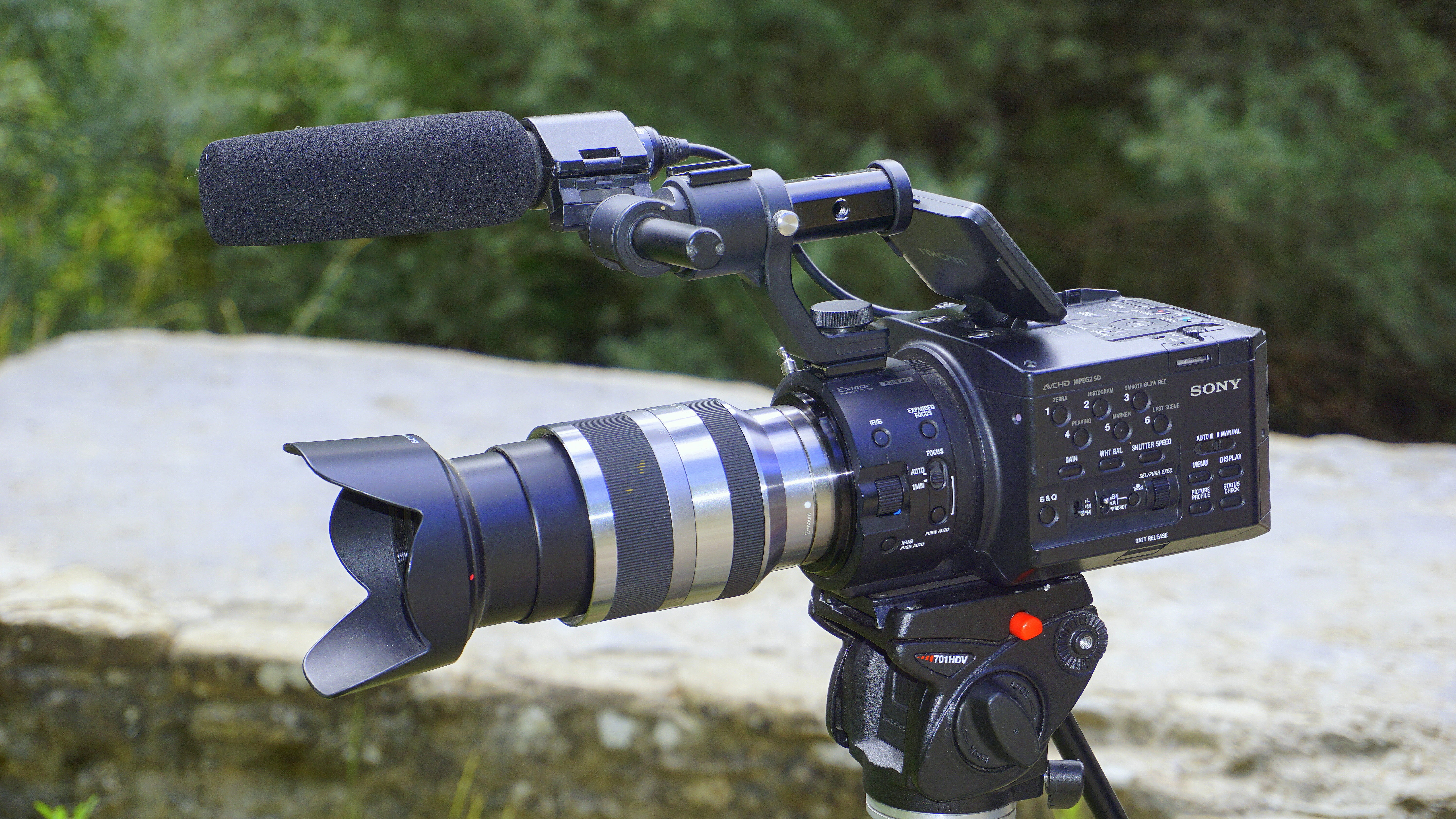 video, focus on foreground, day, videos, plant, arts culture and entertainment, gray, icon, film industry, applications, land, digital camera, black, outdoors, HD Wallpaper