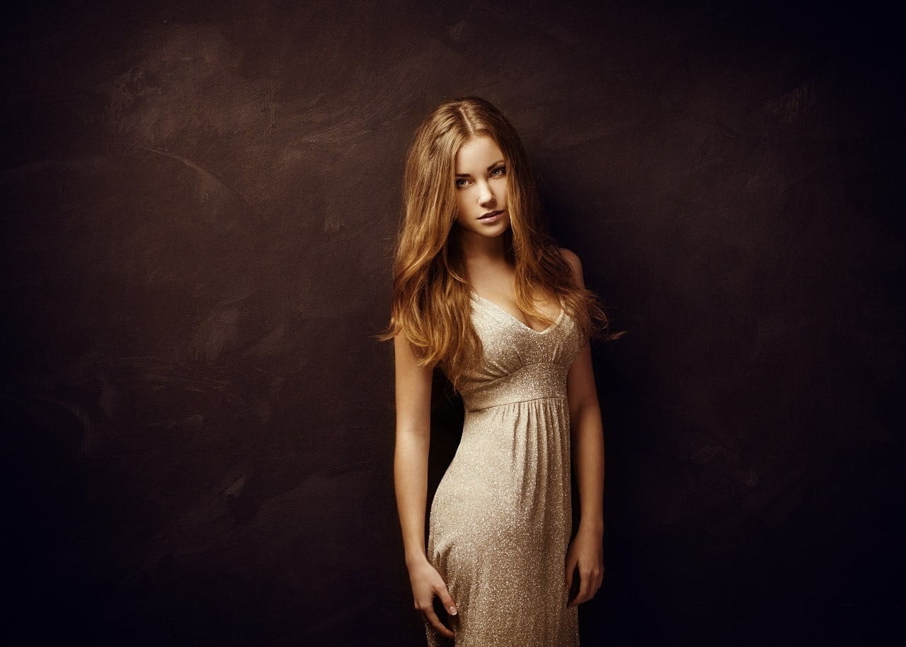 hair, beautiful people, brunette, teenager, digital lighting, blond hair, looking at camera, contemplation, portrait, one person, black background, dress, HD Wallpaper