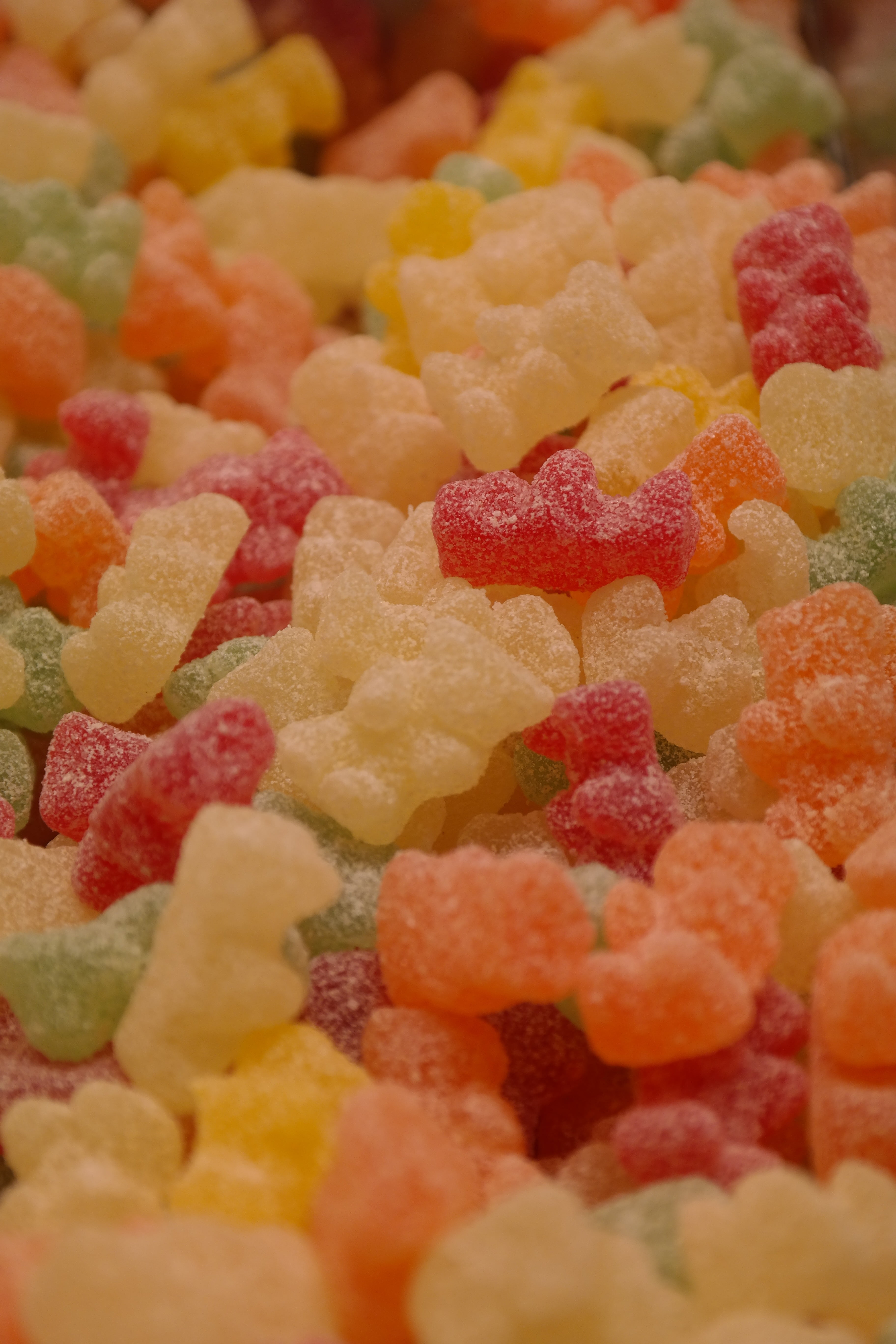 snack, unhealthy, unhealthy eating, delicious, ready-to-eat, dessert, bear, calories, color, sweetness, candy, year market, food, selective focus, backgrounds, Phone HD Wallpaper