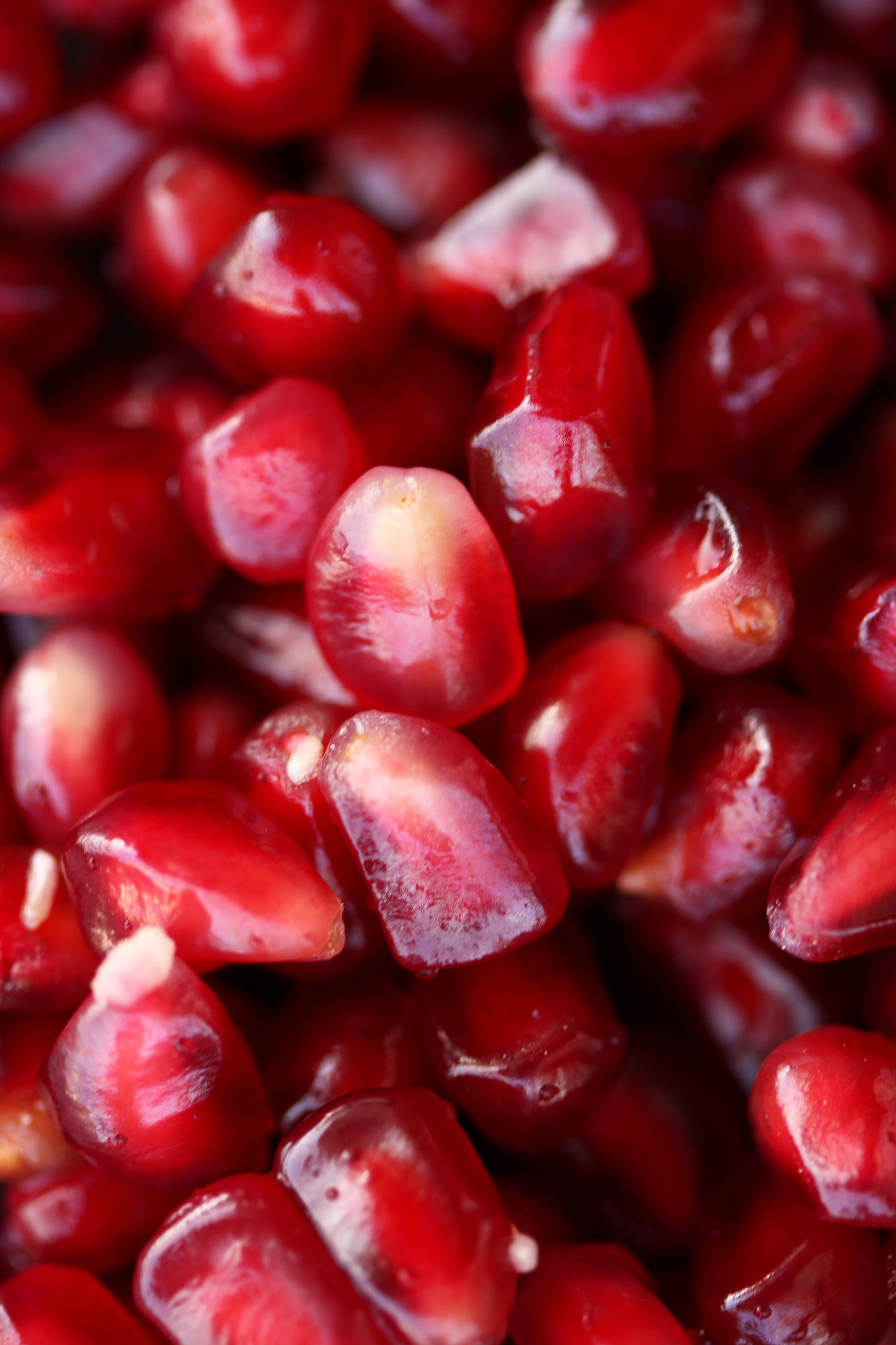 vitamin, Red, healthy eating, ripe, one, ascorbic acid, garden, One, freshness, abundance, food and drink, large group of objects, diet, Minus, seed, pomegranate seed, Phone HD Wallpaper