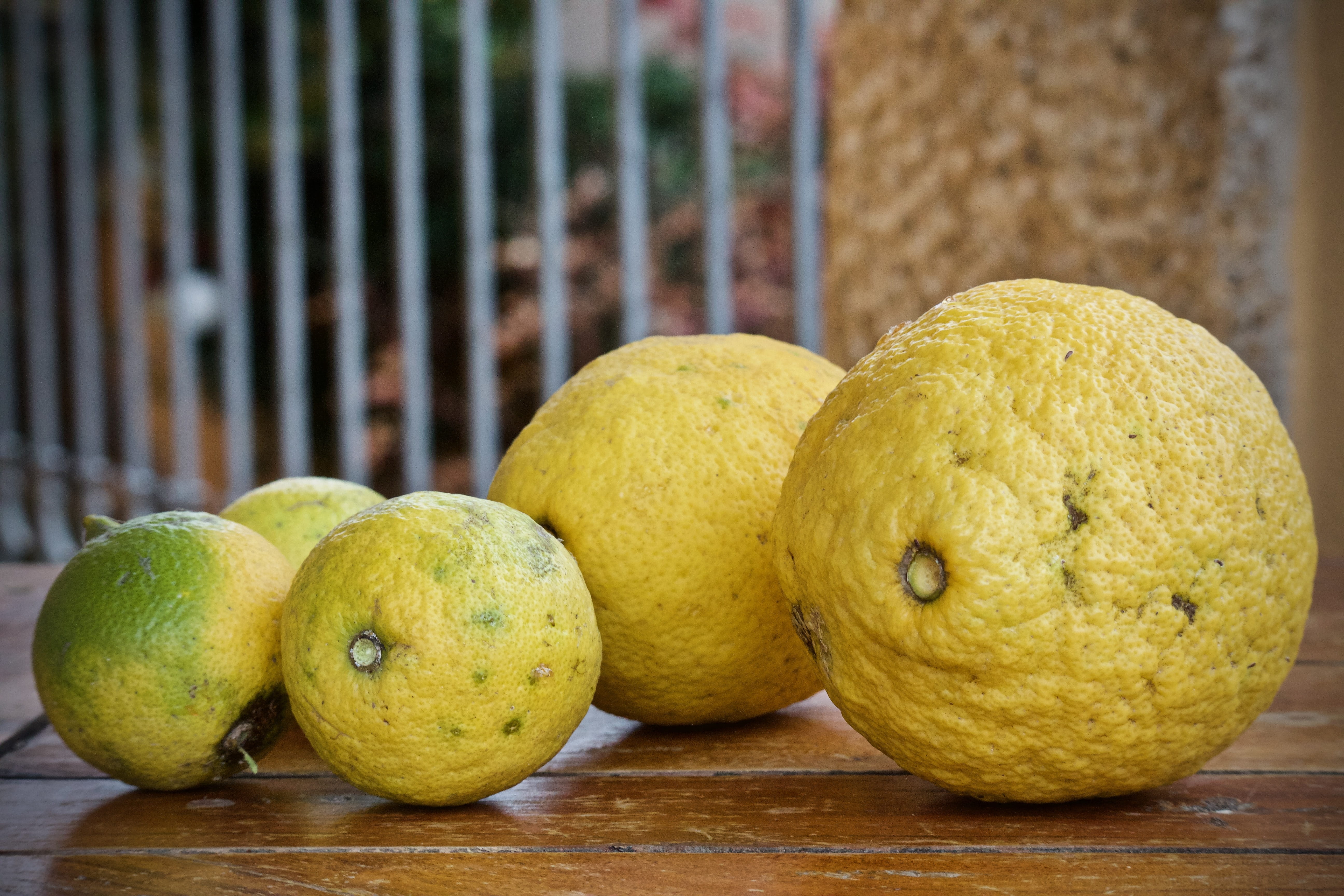 mediterranean diet, cool, juicy, yellow, food and drink, kitchen, ripe, sano, freshness, sour taste, table, group of objects, focus on foreground, lemonade, HD Wallpaper
