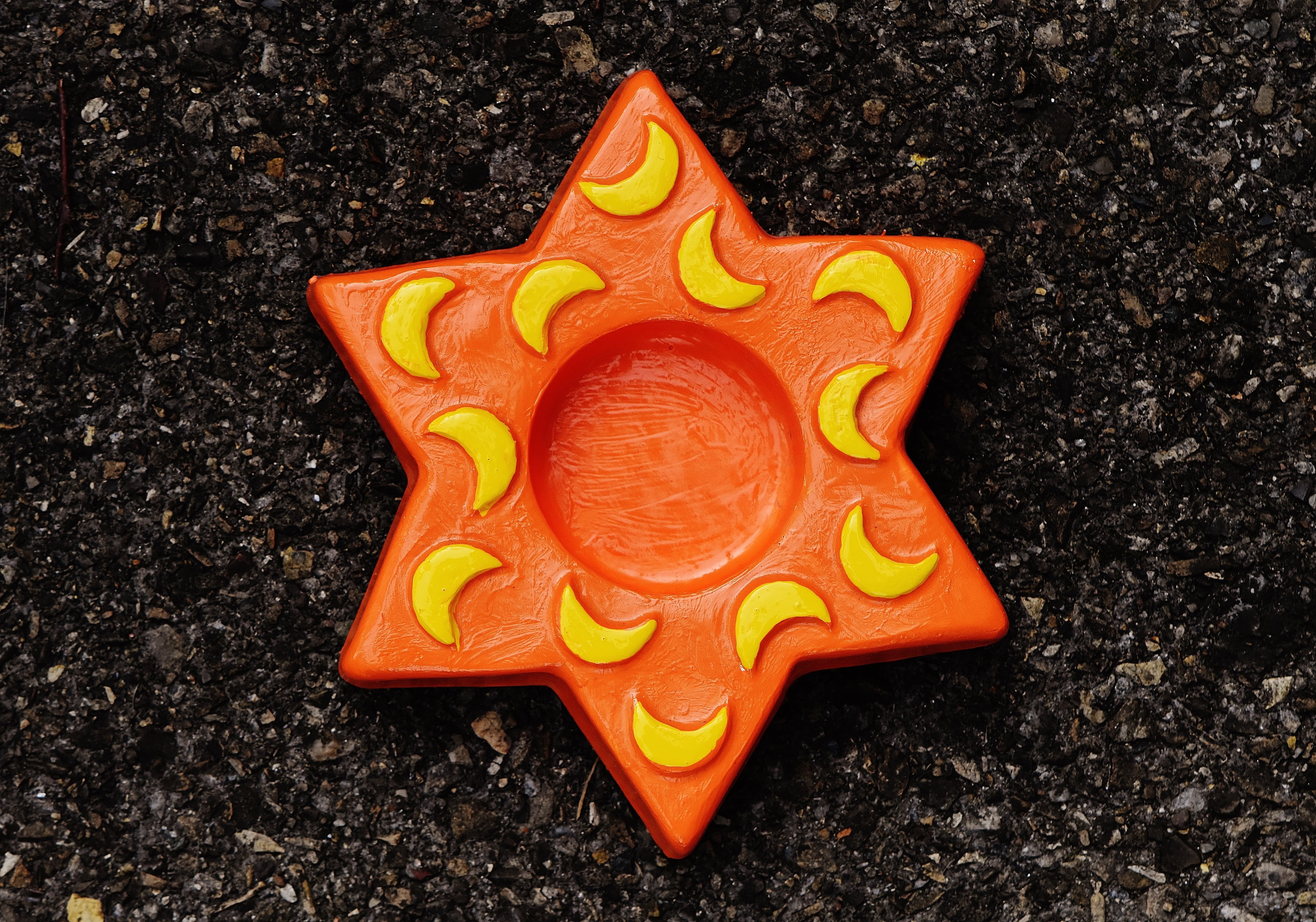 animal, self-made, hand labor, no people, tea light holder, gypsum, red, design, close-up, pattern, moon relief, orange color, shape, 5K, star, craft, HD Wallpaper
