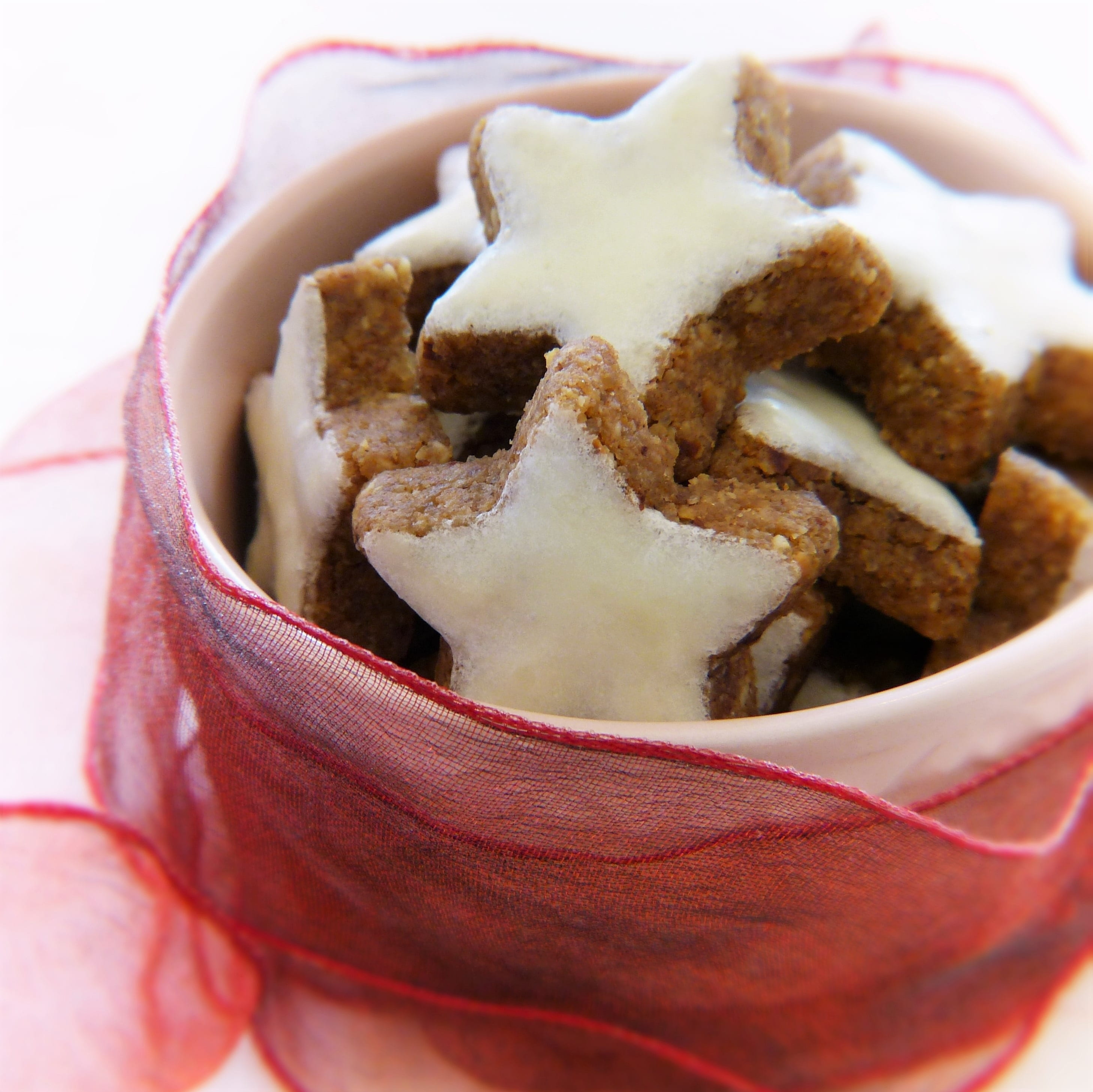 bake, loop, food, baked, winter, loop tape, gift, contemplative, bowls, cookies, fruit, advent, nuts, romance, cinnamon stars, close-up, food and drink, HD Wallpaper