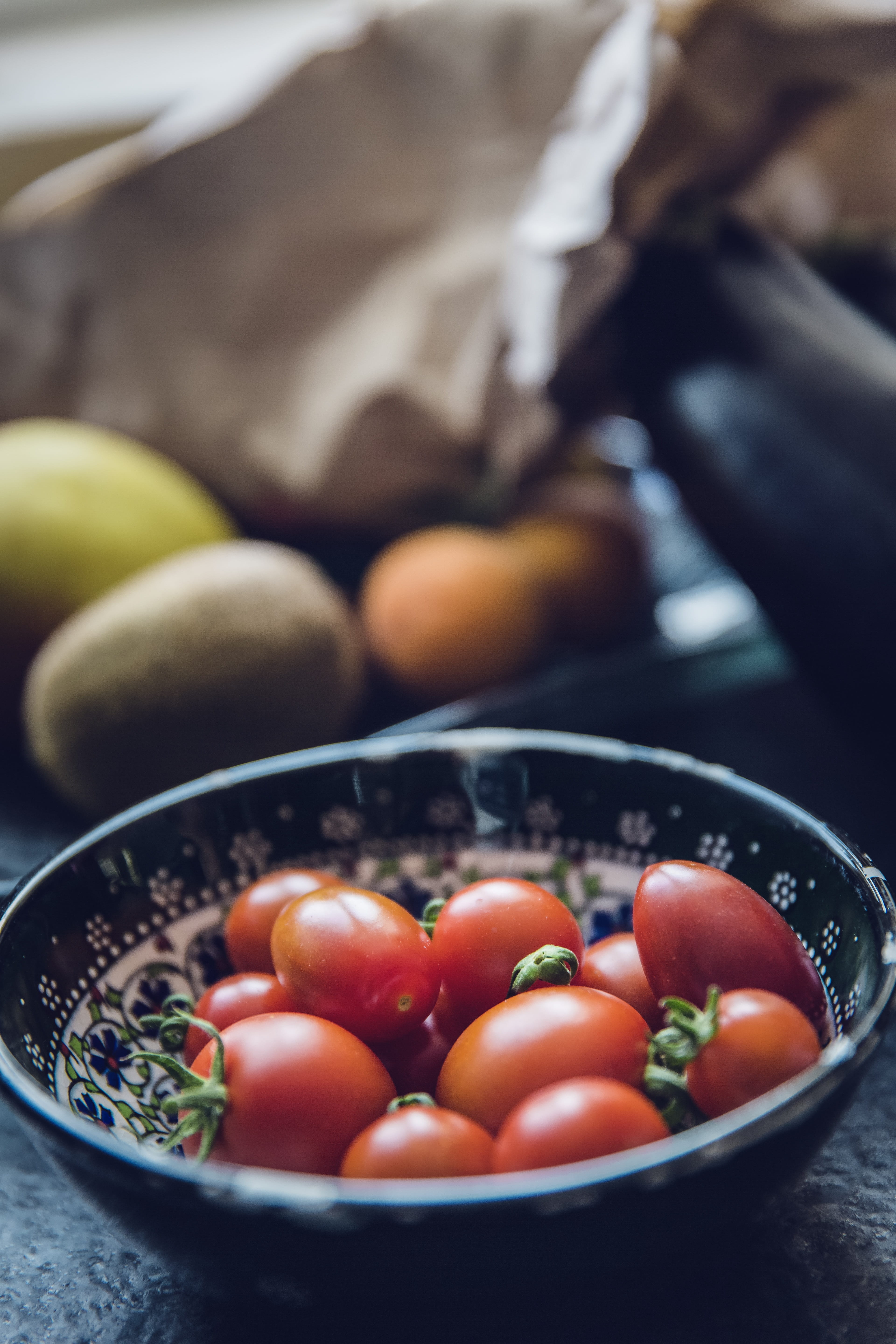 food, harvest time, neo-urban, vegetable garden, bio, vegetarian food, raw food, freshness, selective focus, bush tomatoes, nature, large group of objects, Phone HD Wallpaper