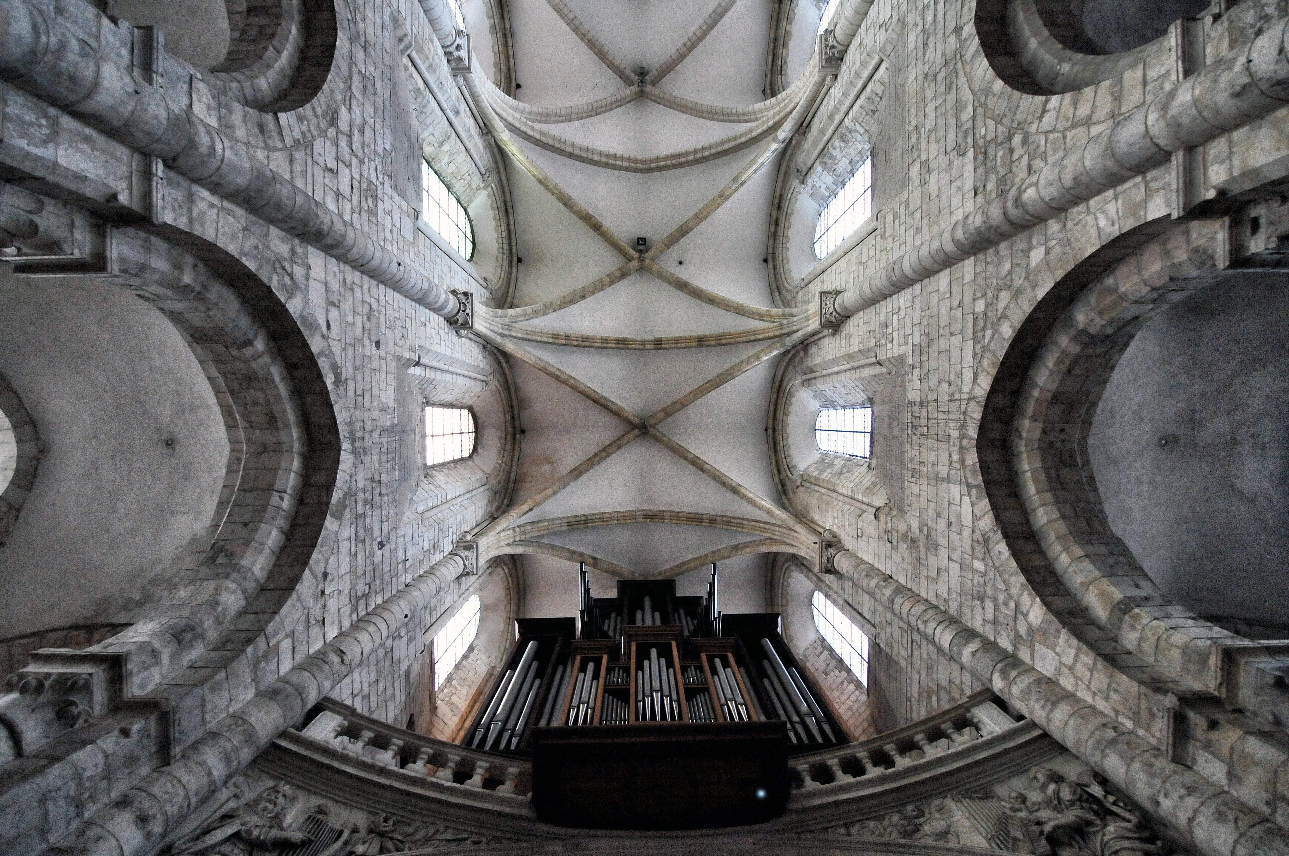 architectural column, basilica, france, ornate, ceiling, pattern, place of worship, arch, spirituality, low angle view, religion, belief, architecture, HD Wallpaper