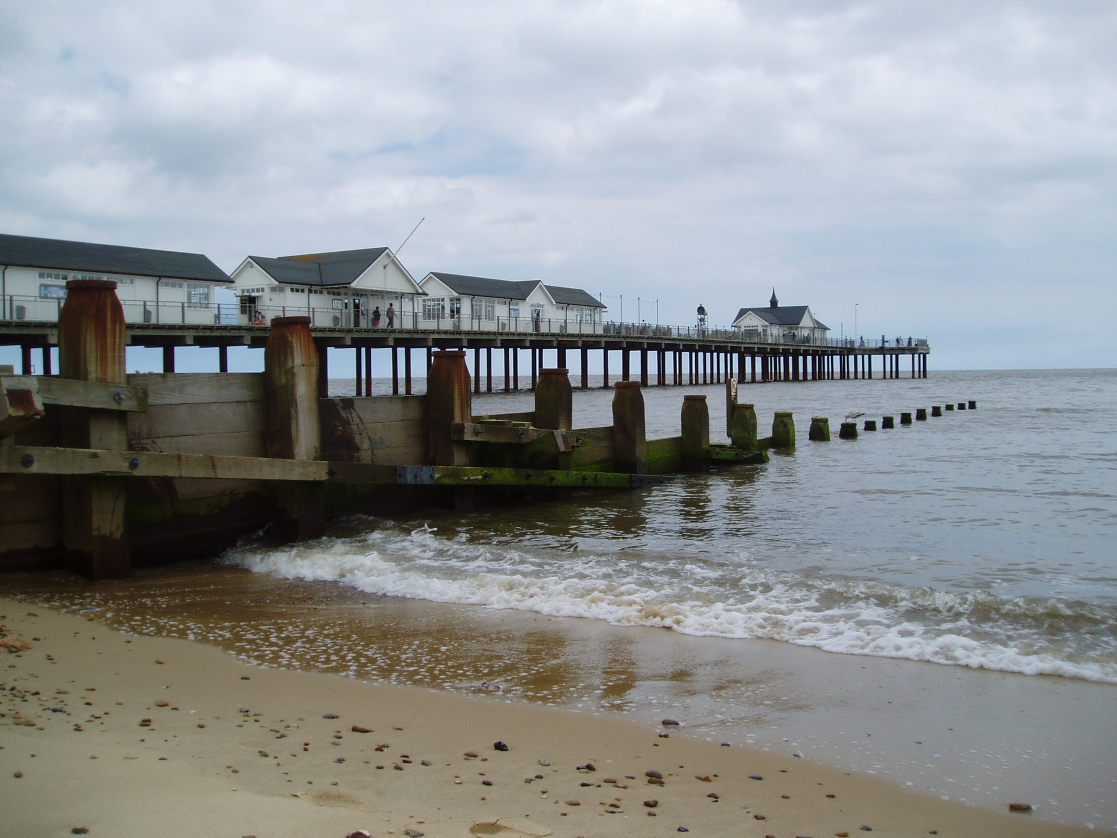 scenics - nature, waves, sand, cloud - sky, land, sea, structure, 1080P, wave, seaside, day, motion, coastline, suffolk, beauty in nature, outdoors, built structure, HD Wallpaper