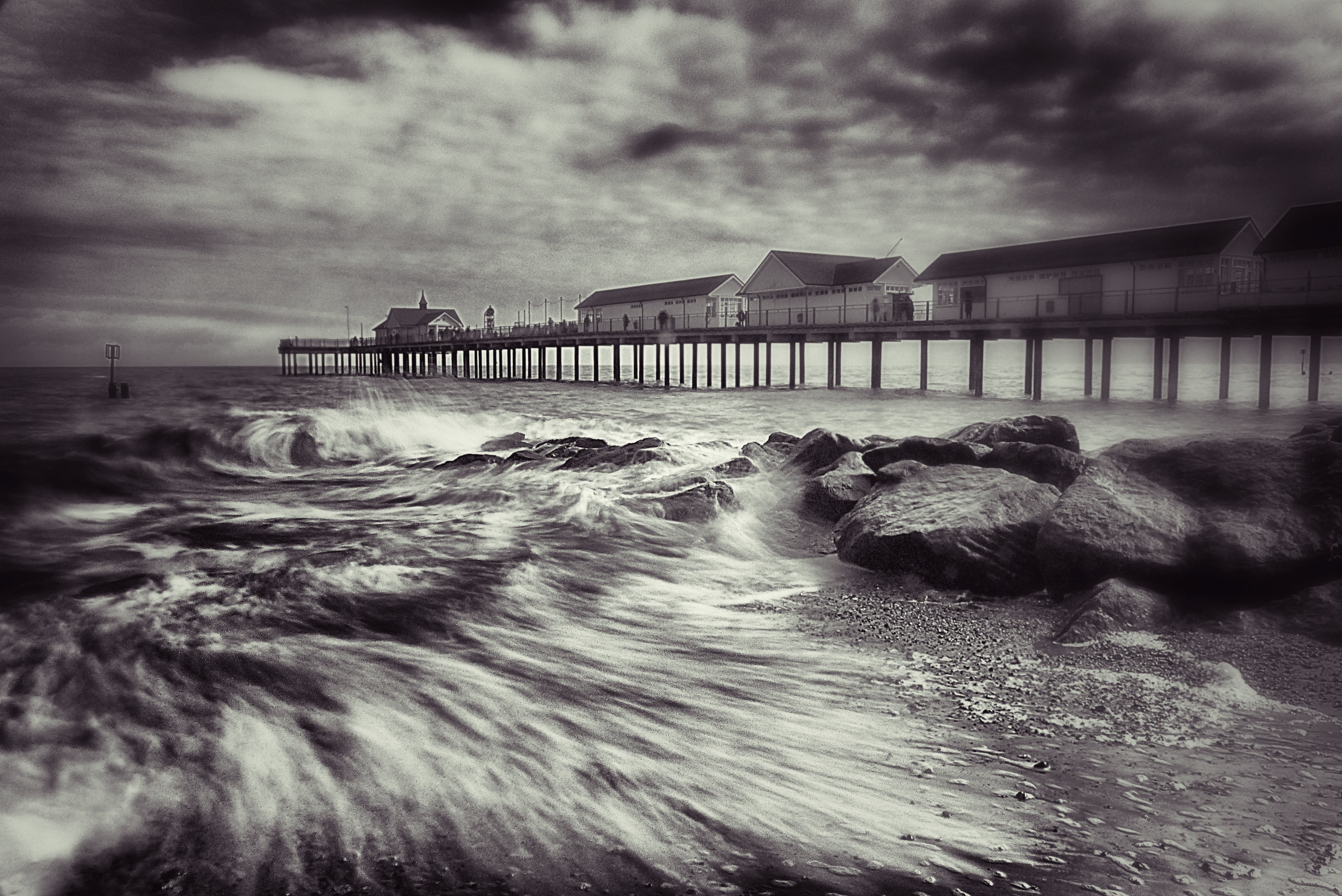 Black  White, 4K, southwold, Surf, Suffolk, Rocks, cabin, body, nature, gray scale, Southwold, dock, scale, water, photography, body of water, suffolk, HD Wallpaper