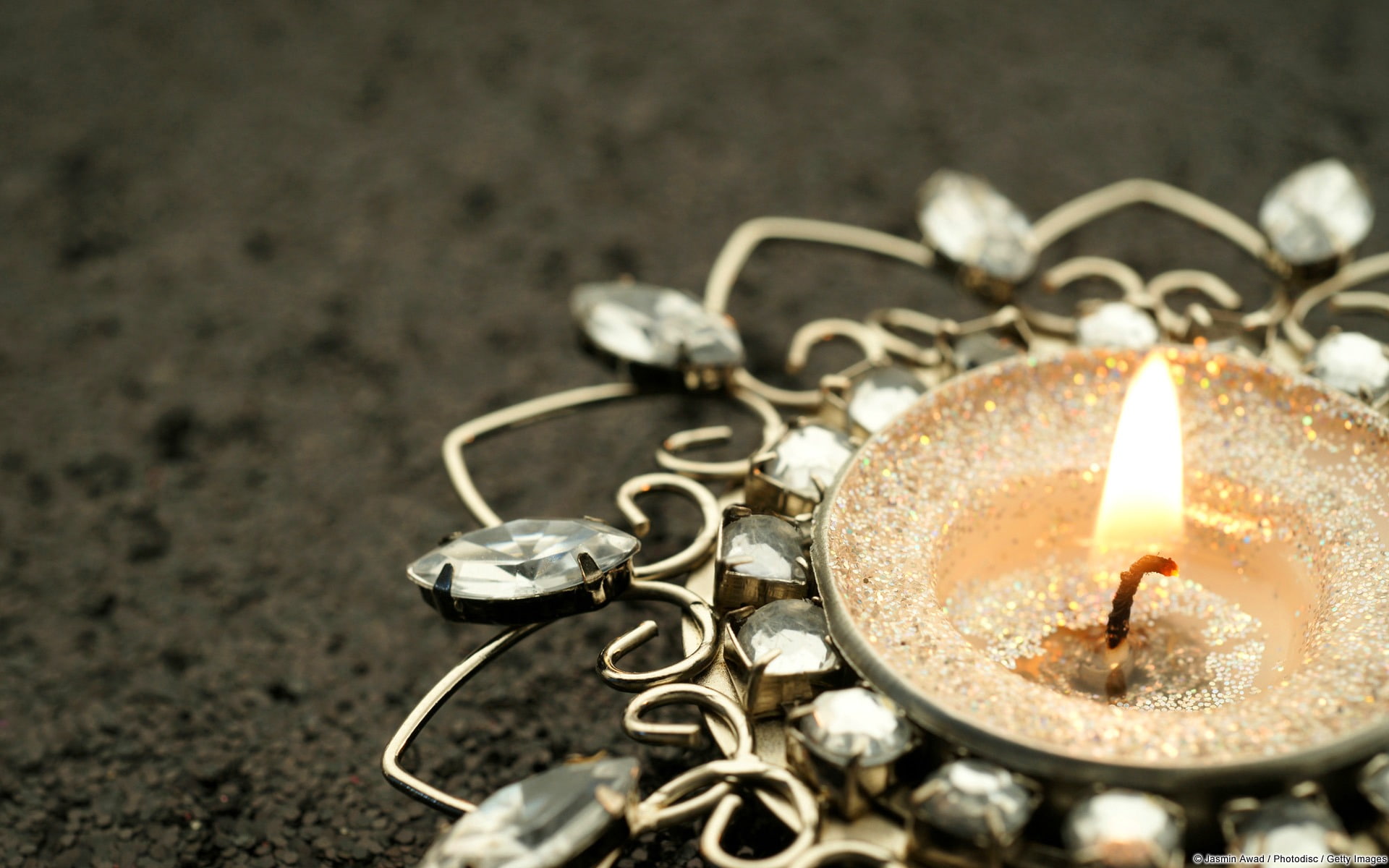no people, windows, single object, candle, 1080P, clear, studio shot, decoration, close-up, metal, spirituality, beautiful, burning, holder, HD Wallpaper