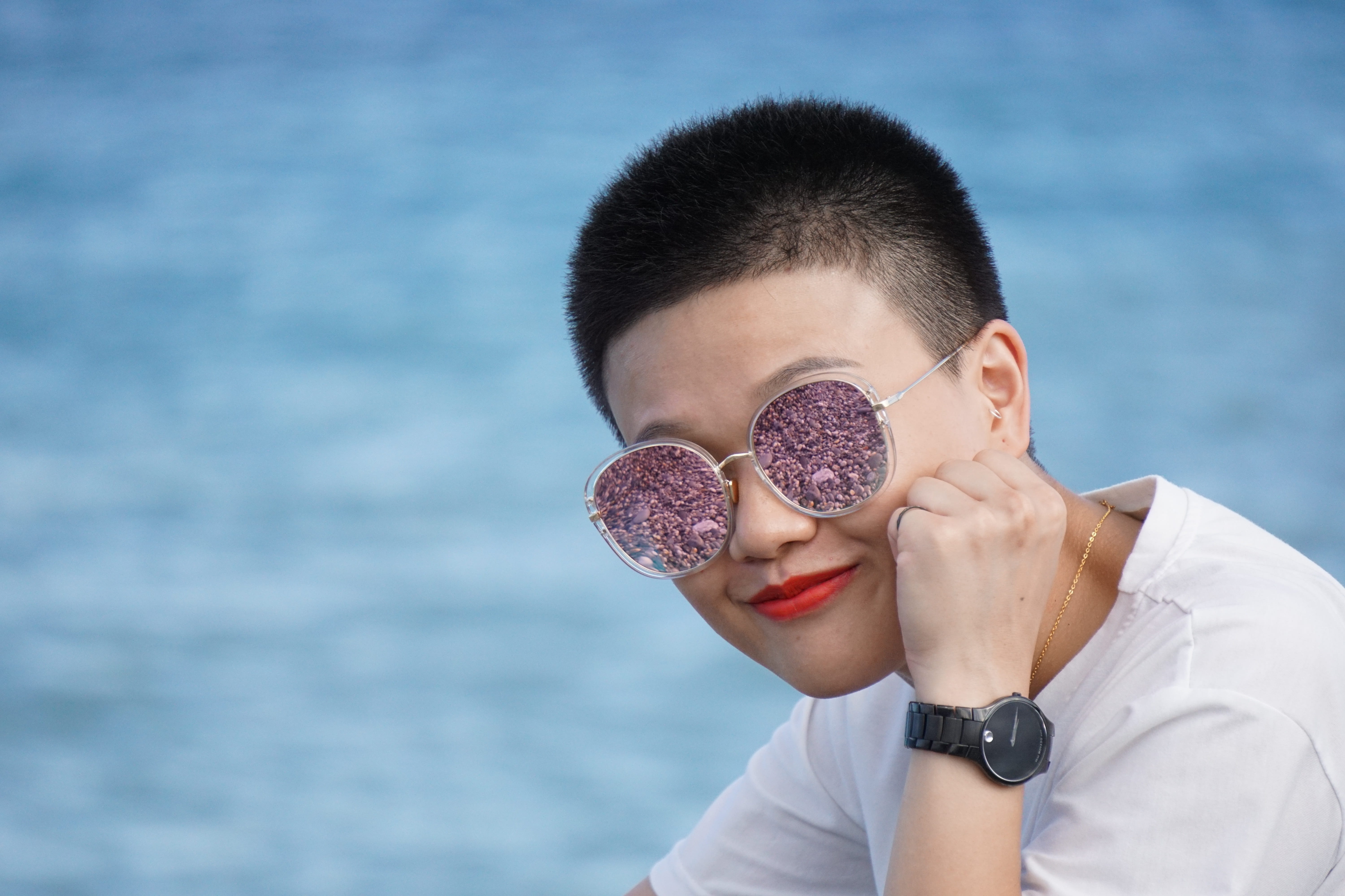 one person, watch, red, sea, headshot, stone, modern girl, cute, emotion, makeup, nature, glasses, looking at camera, accessories, water, men, attractive, HD Wallpaper