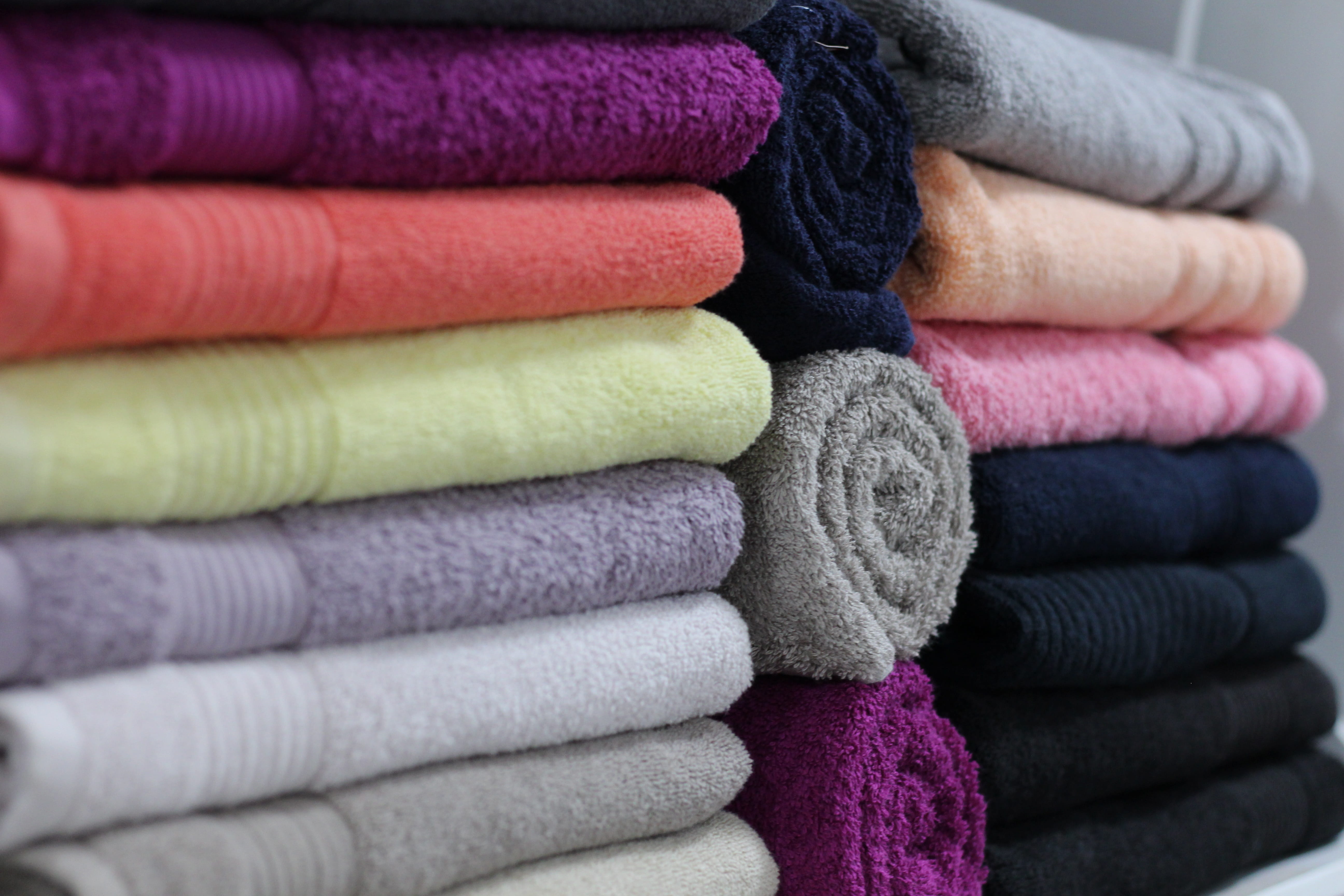 assorted, bath linen, White, folded, indoors, full frame, linens, in a row, Bath, group, close-up, textile, shower, group of objects, collection, Store, HD Wallpaper