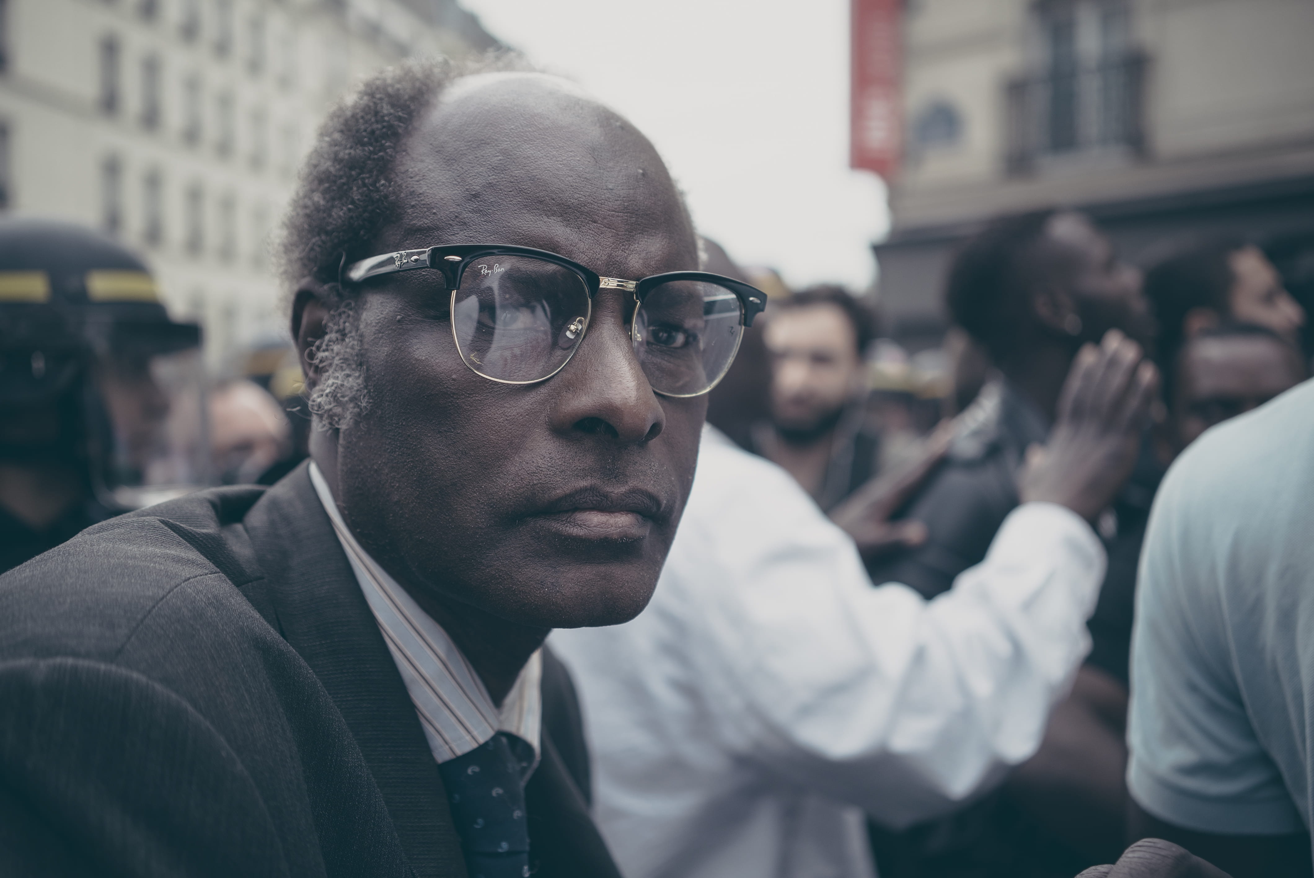 paris, selective, confidence, city, men, adult, 4K, businessman, man, police, rayban, bokeh, males, business Person, near, focus, success, intelectuel, HD Wallpaper