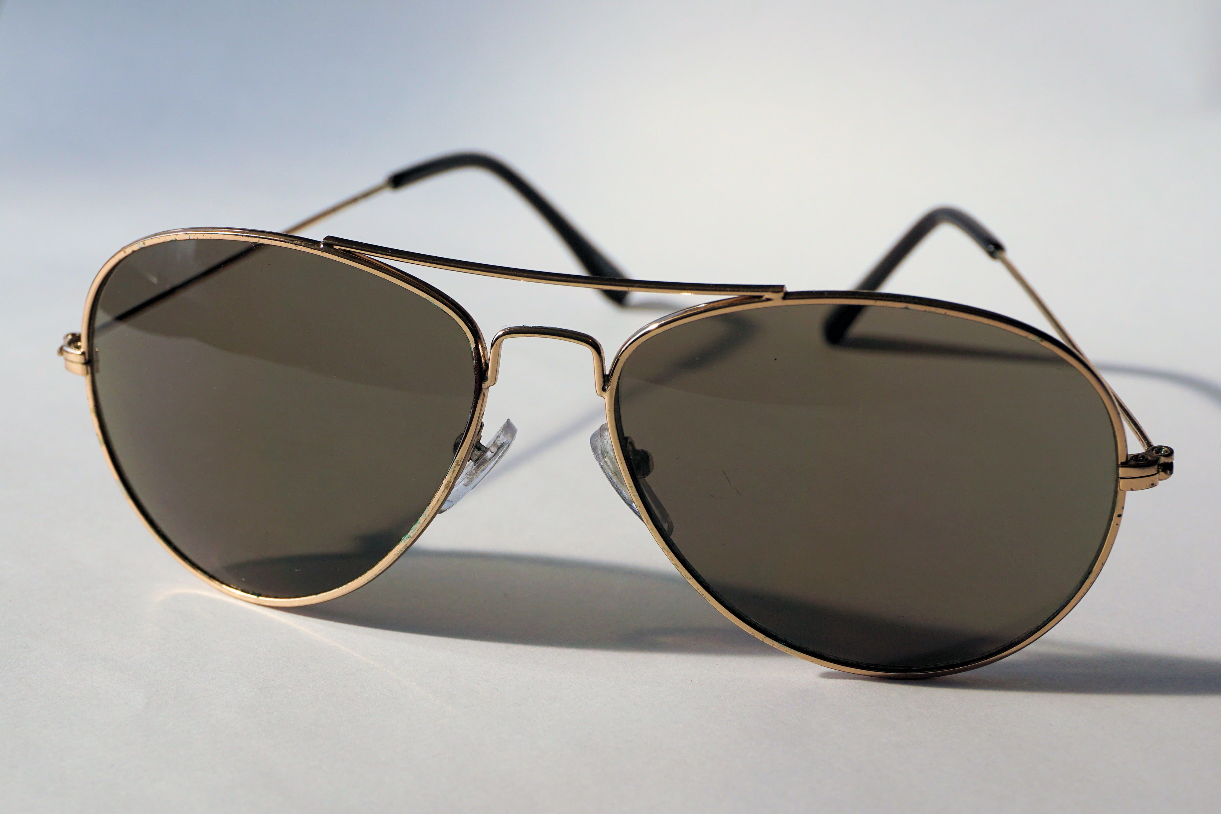 modern, sunglasses, fashion, safety, 4K, accessories, sunlight, black, summer, aviator, glasses, no people, personal Accessory, reflection, outdoors, frames, HD Wallpaper
