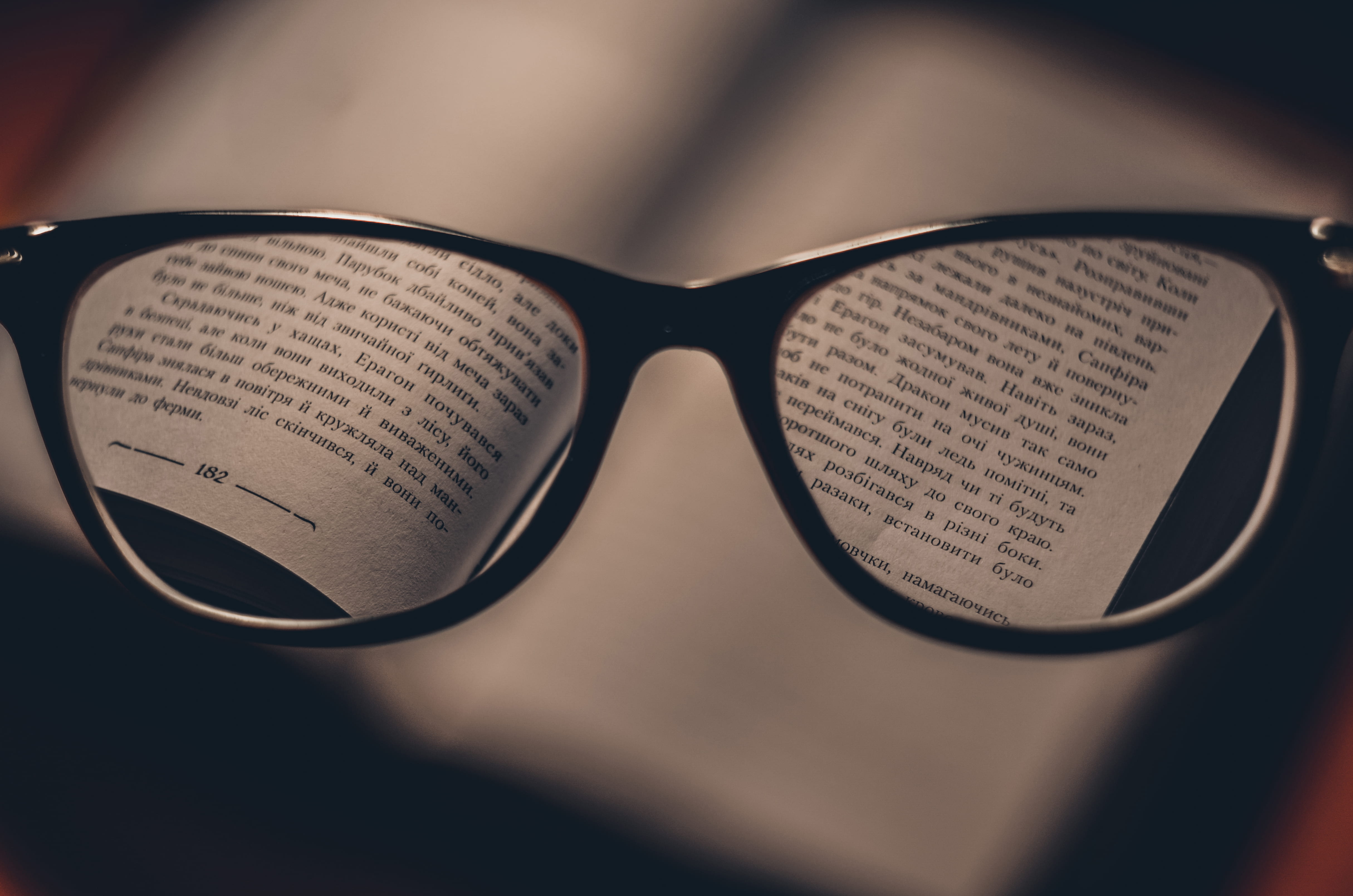 cyrillic, page, reading, reflect, read, sunglasses, 4K, myopic, book, spectactles, text, volume, shadow, view, transparent, still life, optical, fashion, HD Wallpaper
