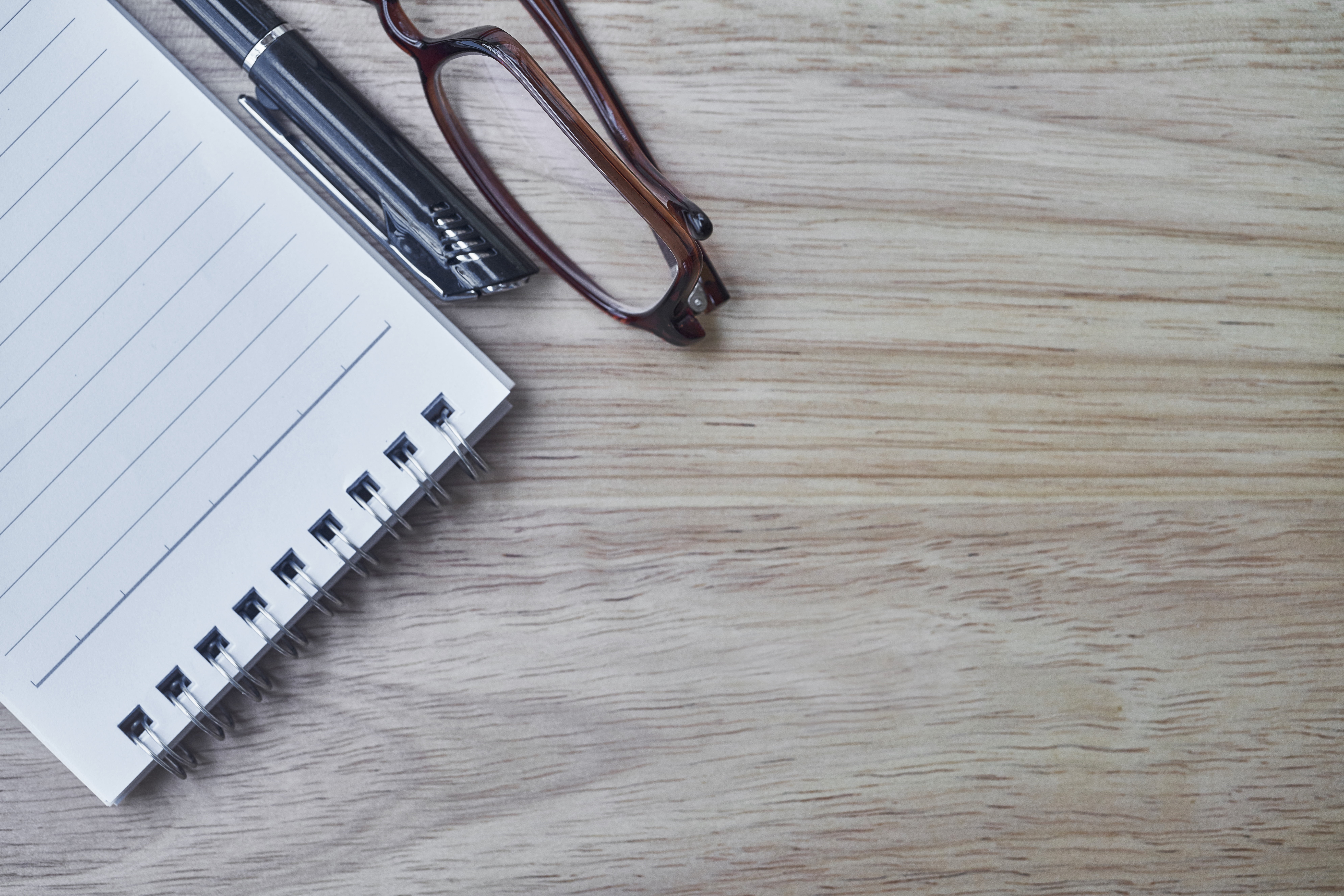 8K, brown, the work, blank, fountain pen, literature, white, eyewear, black, photography, note, communication, connection, souvenir, note book, diary, HD Wallpaper