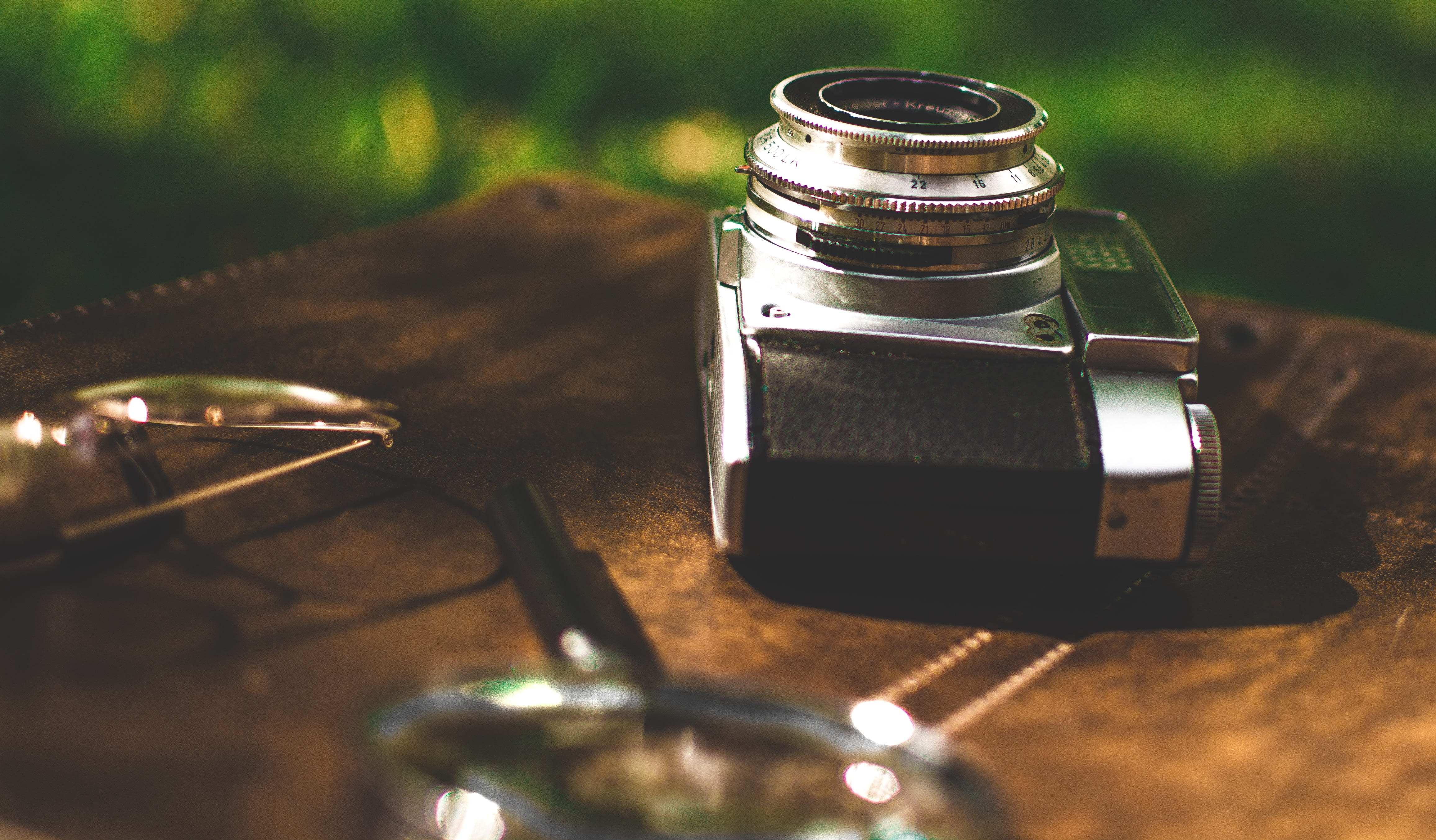 photography themes, still life, selective focus, no people, focus on foreground, table, gray, lens - optical instrument, old camera, camera, camera - photographic equipment, HD Wallpaper
