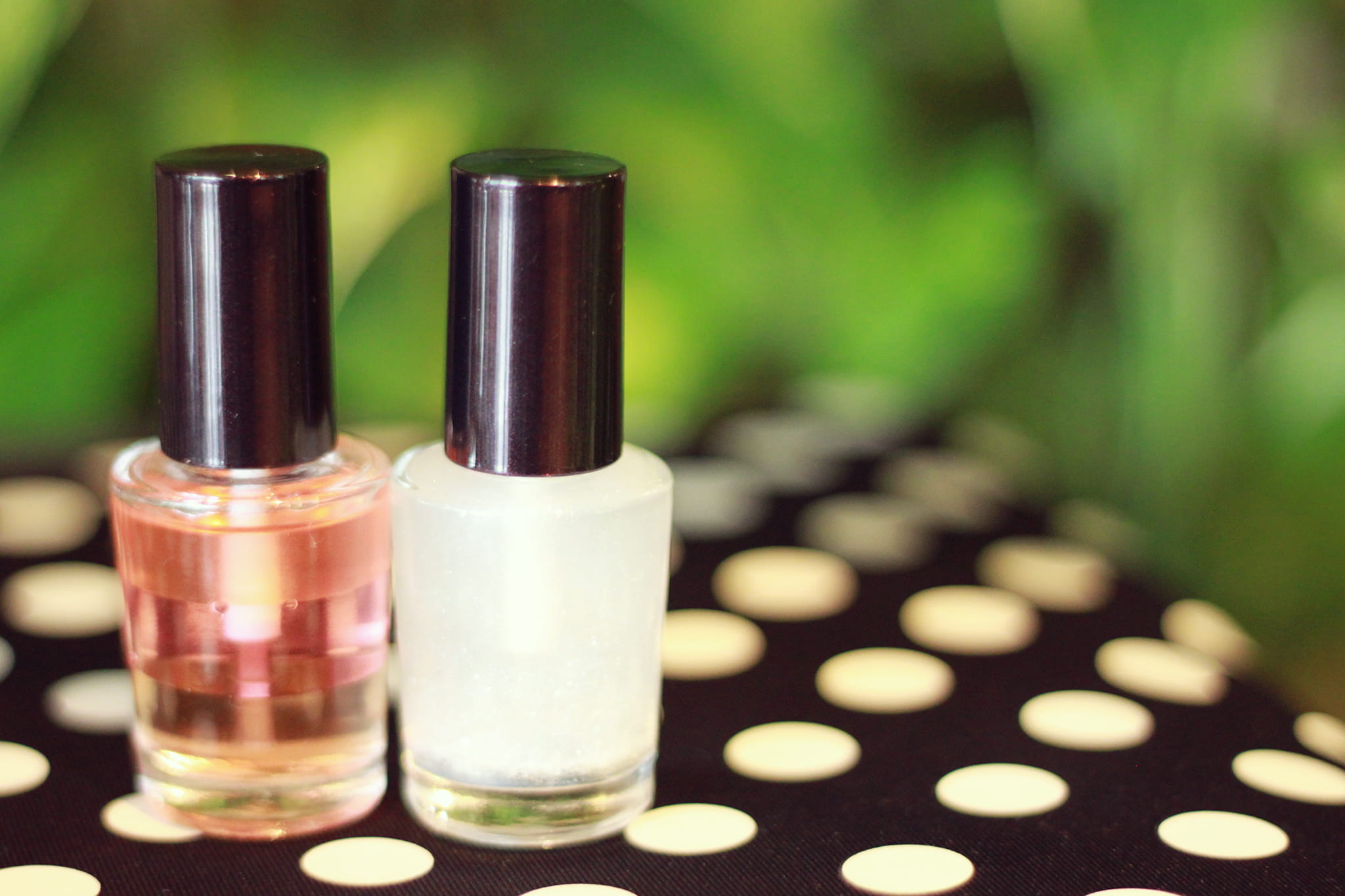 beauty Treatment, pink Color, no people, make-up, polishes, surface, refreshment, beauty Product, elegance, beauty, glass, nail Polish, bottle, close-up, HD Wallpaper