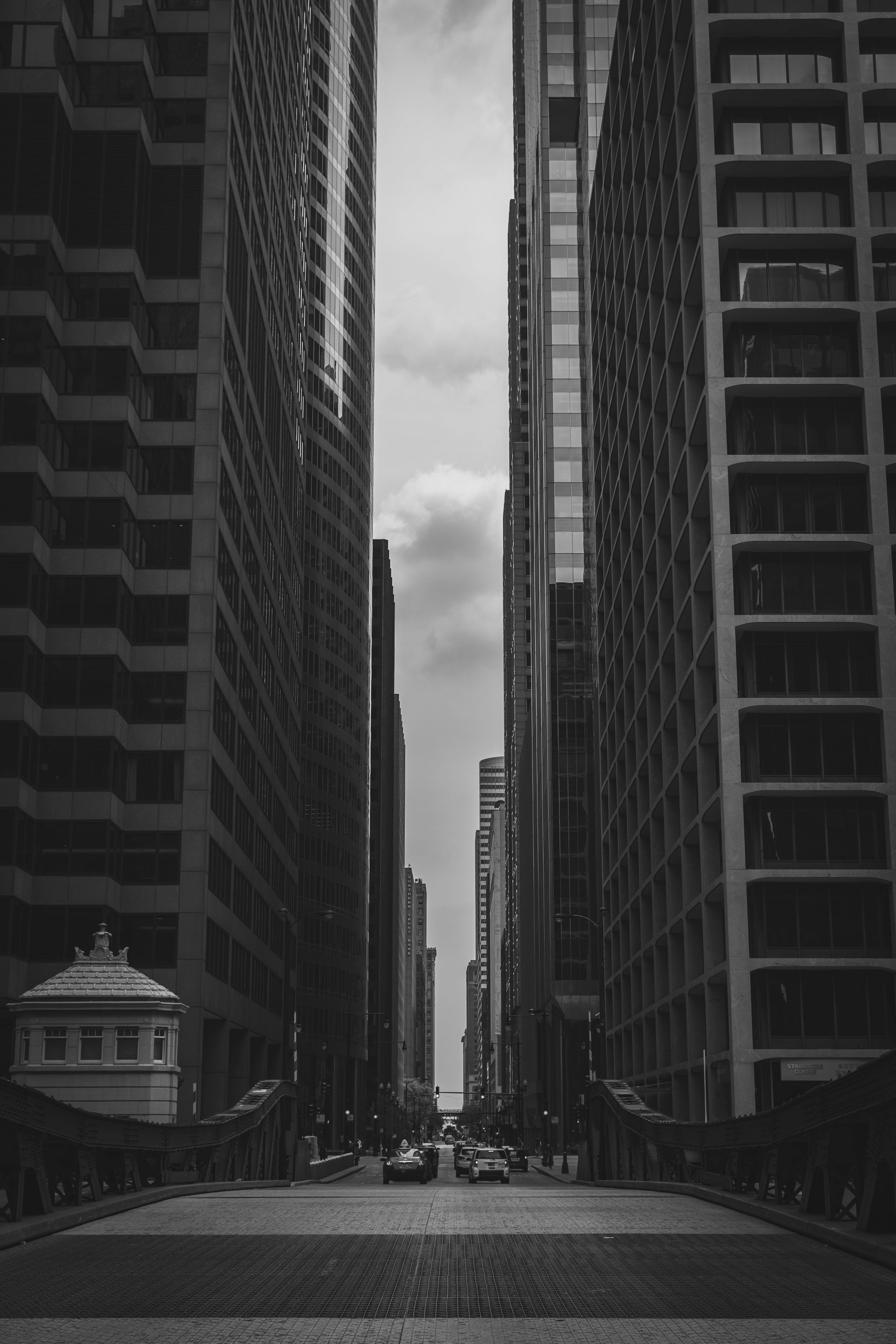 new, downtown District, made, travel, no people, road, block, people, skyline, built Structure, manhattan - New York City, york, grayscale, black And White, Phone HD Wallpaper