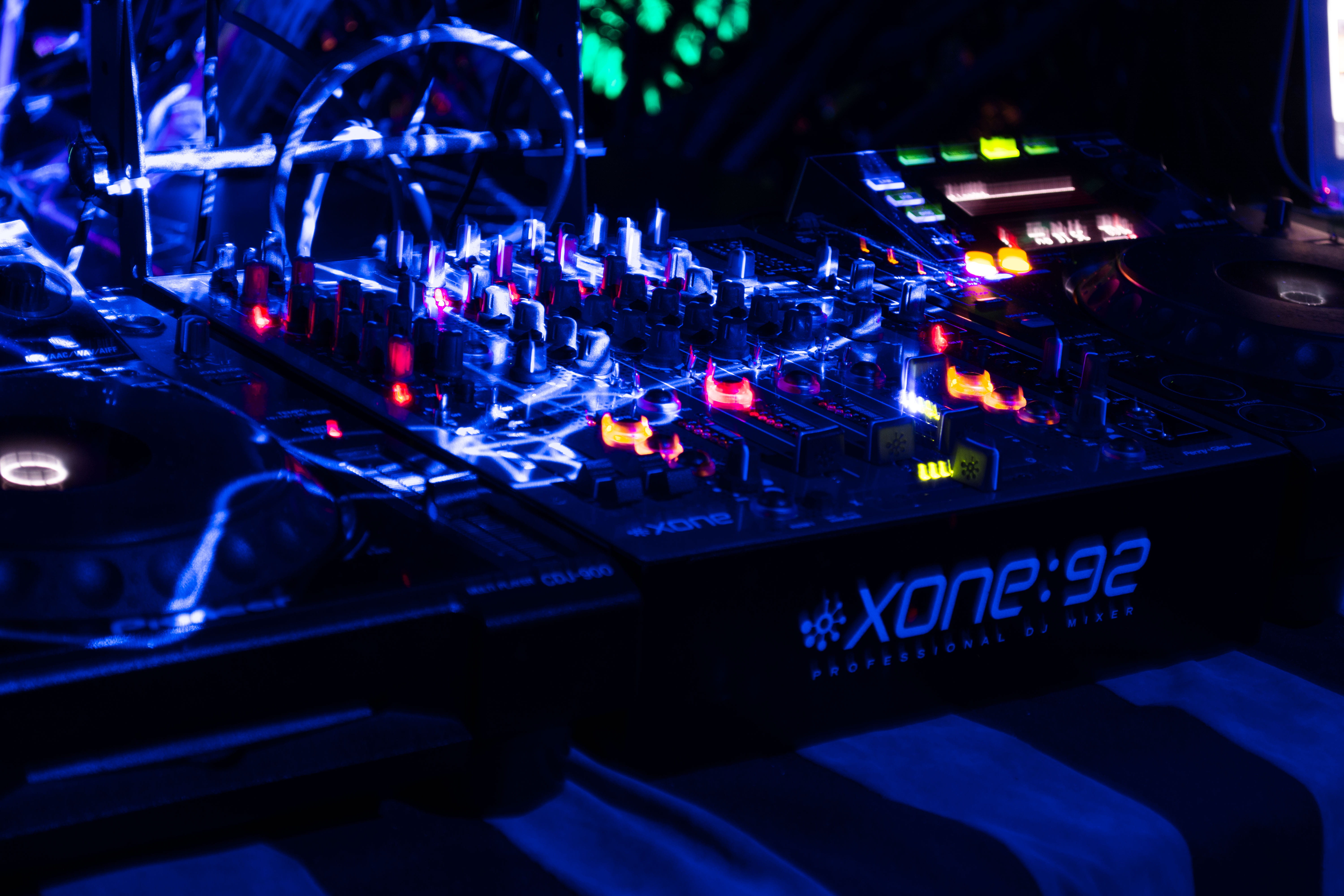 stage, mixing, equipment, quito, communication, arts culture and entertainment, complexity, alangasí, connection, edm, music, industry, nightlife, indoors, HD Wallpaper